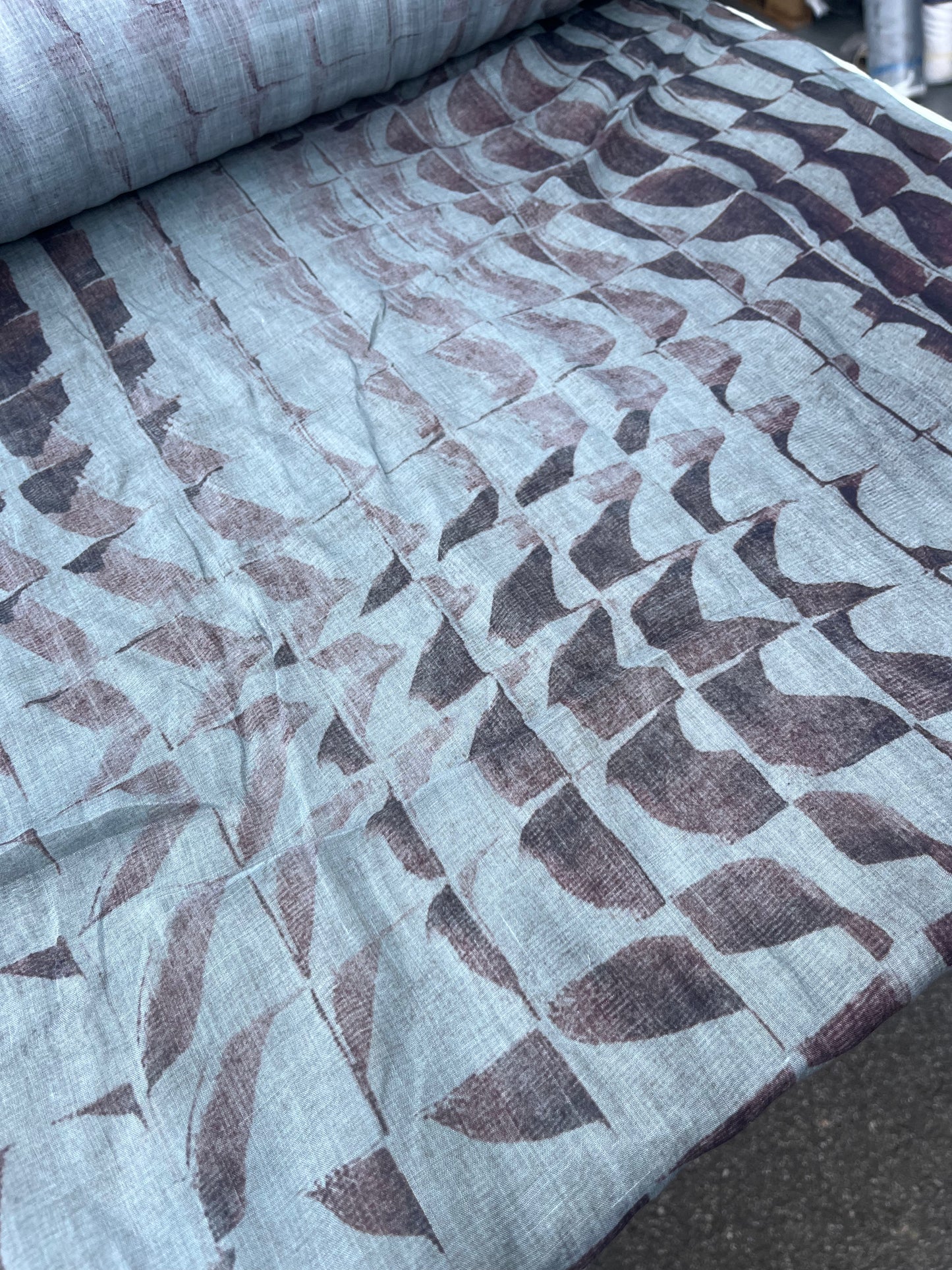 RW 227 voile cotton silk with big blurry print