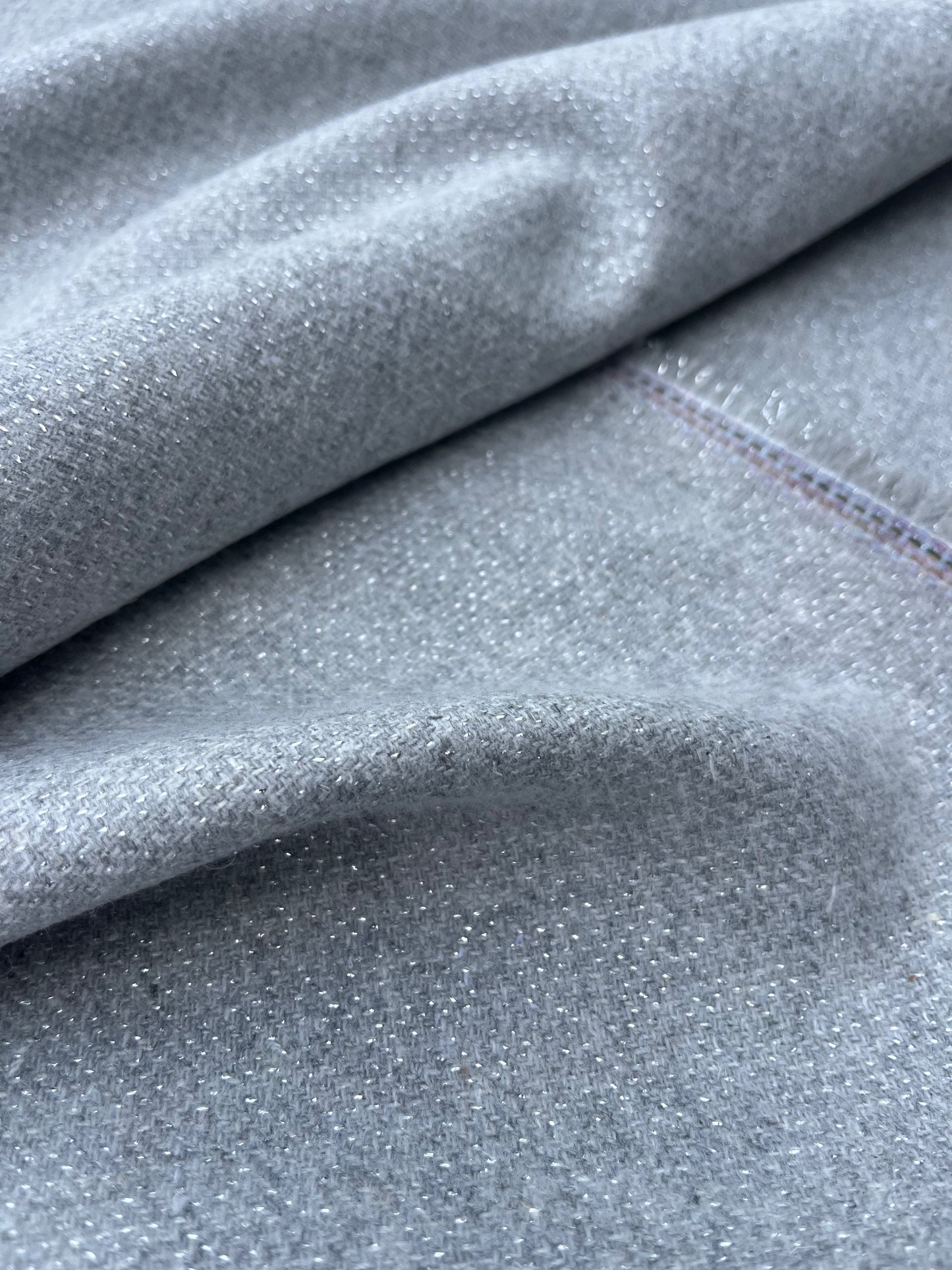 RW 228 wool blanket grey with sparkling lurex