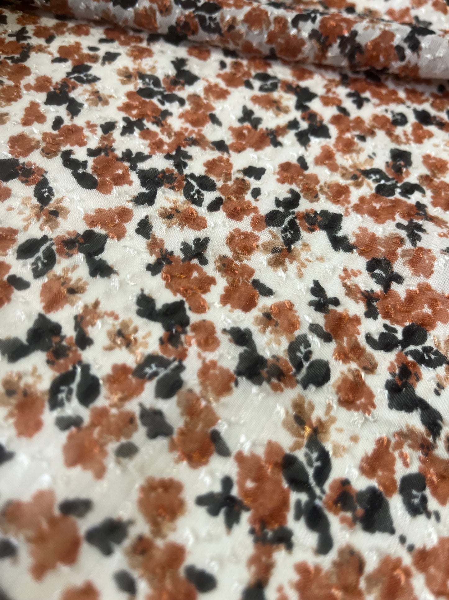 LC ROSALIA 012 Plumetis with small flowers