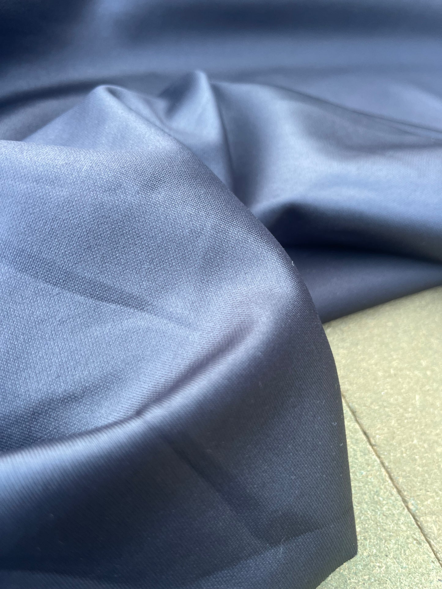 LAZARUS 005 shiny black jersey with calandar finish