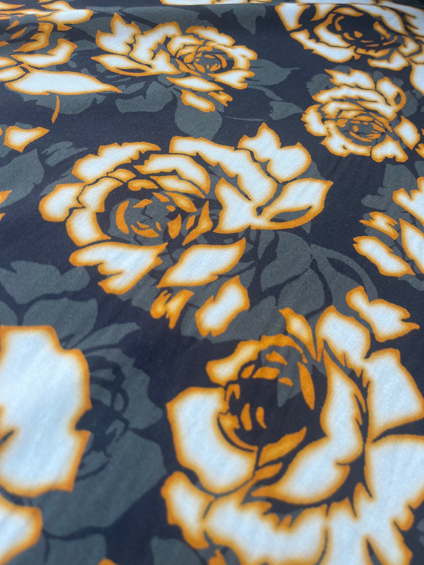 LAZARUS 006 viscose twill khaky/yellow roses