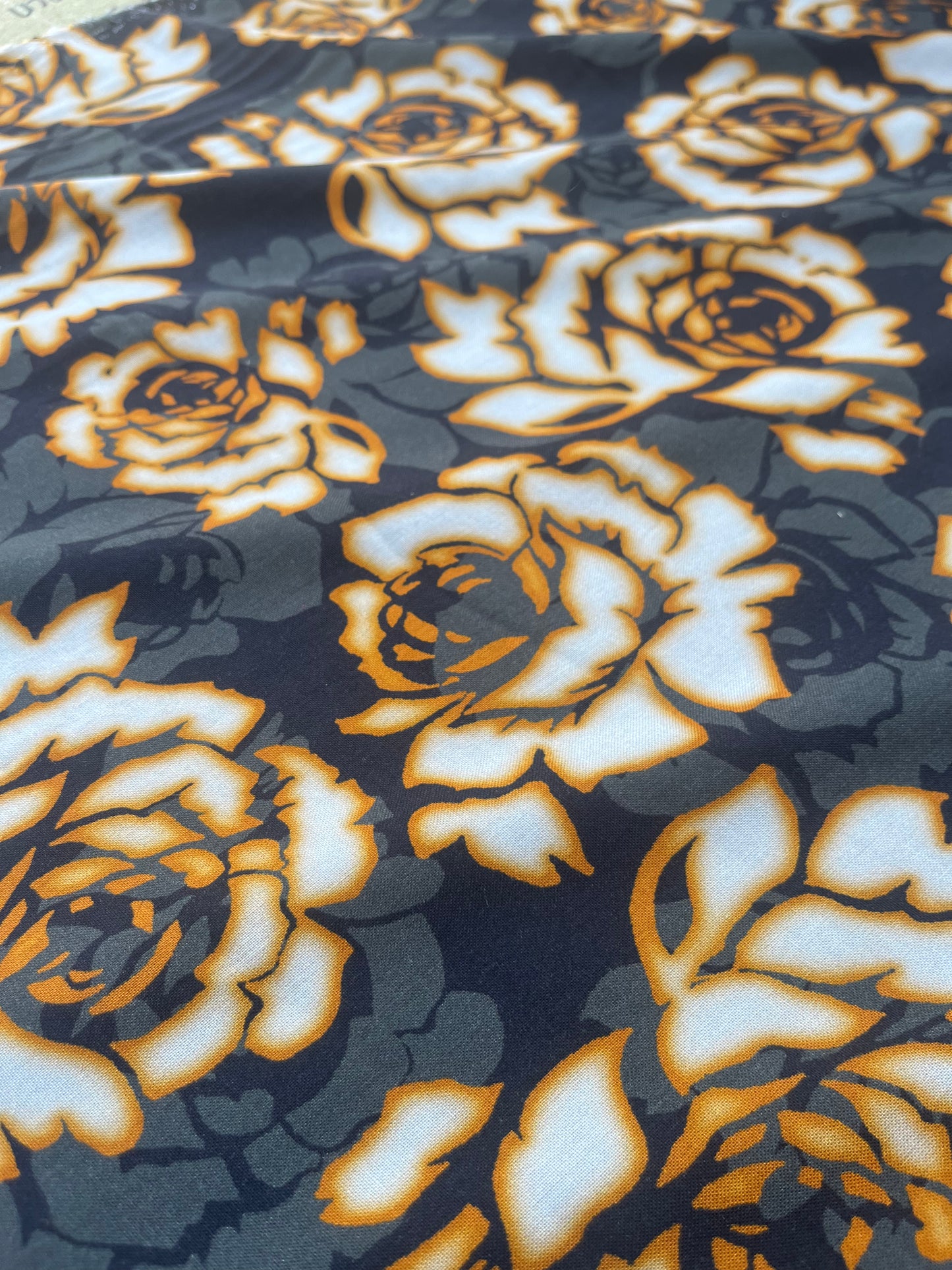LAZARUS 006 viscose twill khaky/yellow roses