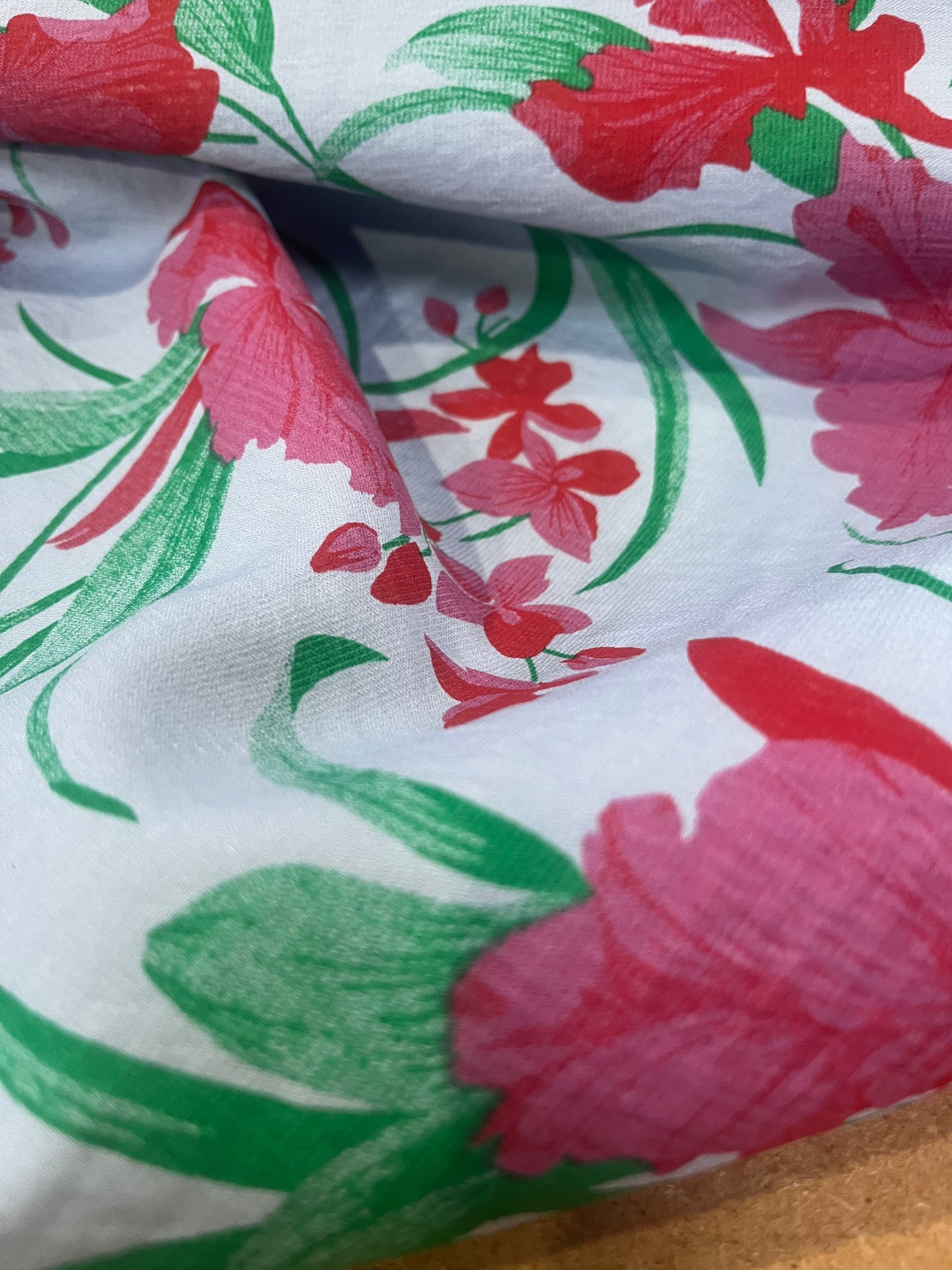 B01 colette 026 viscose baby blue + fuchsia green flowers