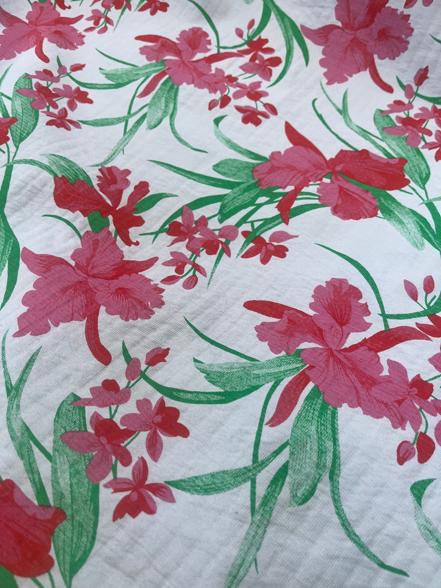 B01 colette 026 viscose baby blue + fuchsia green flowers