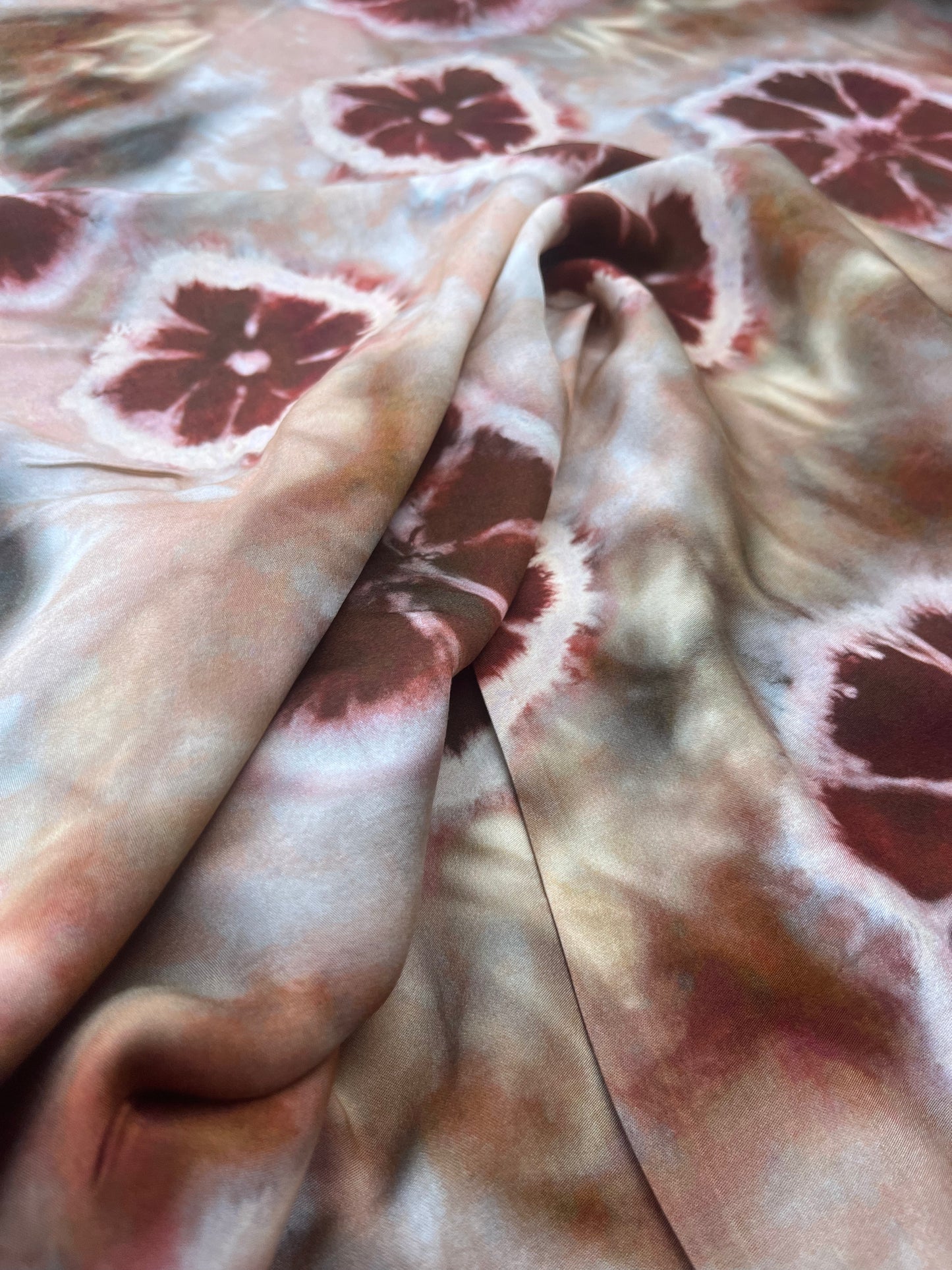 LAZARUS 016 viscose satin tie-dye flowers