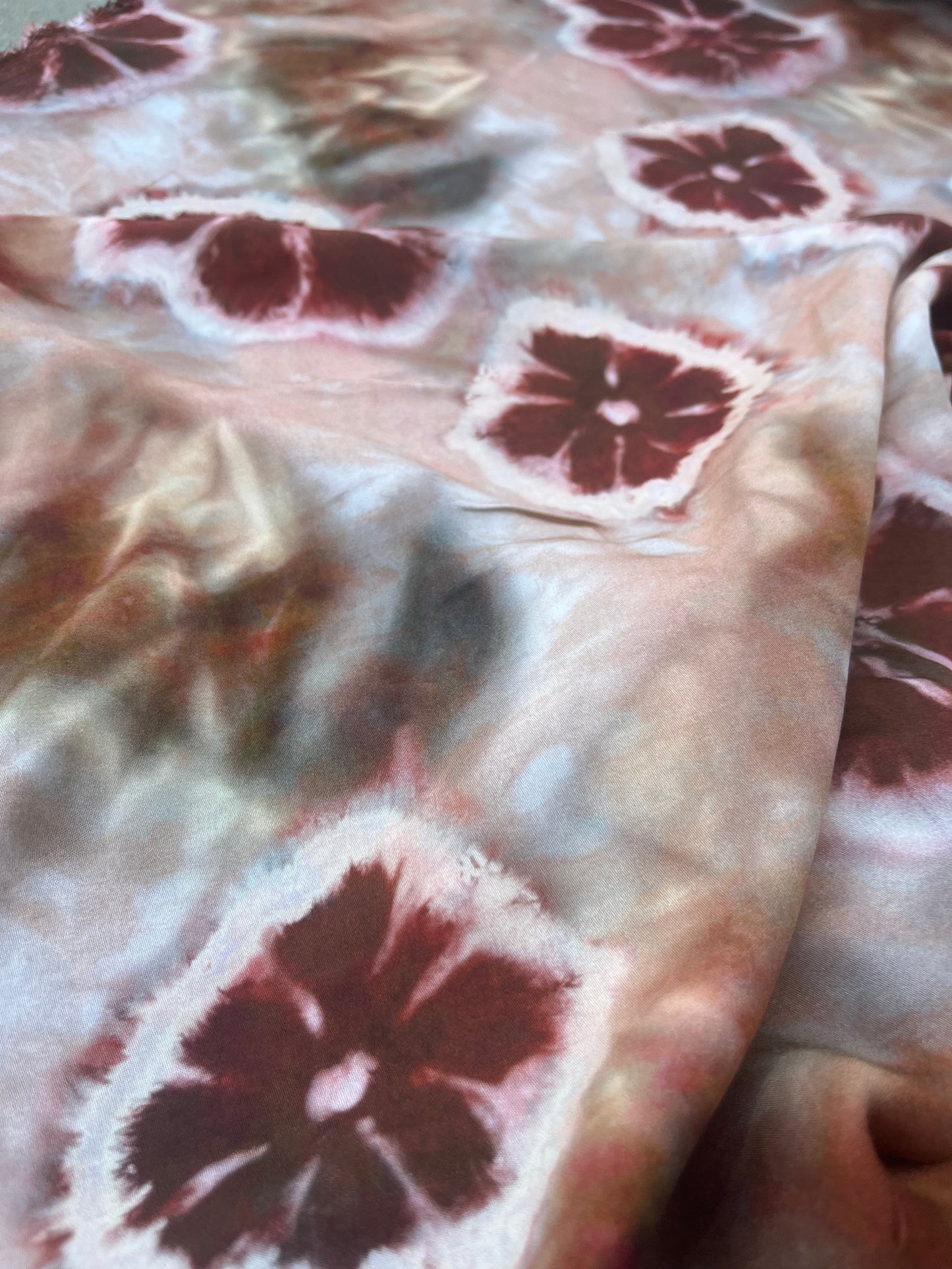 LAZARUS 016 viscose satin tie-dye flowers