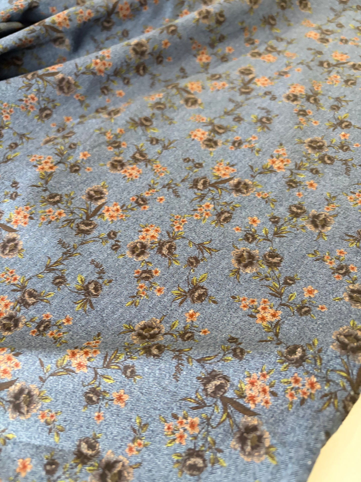 JUTTA 029 viscose small flowers indigo