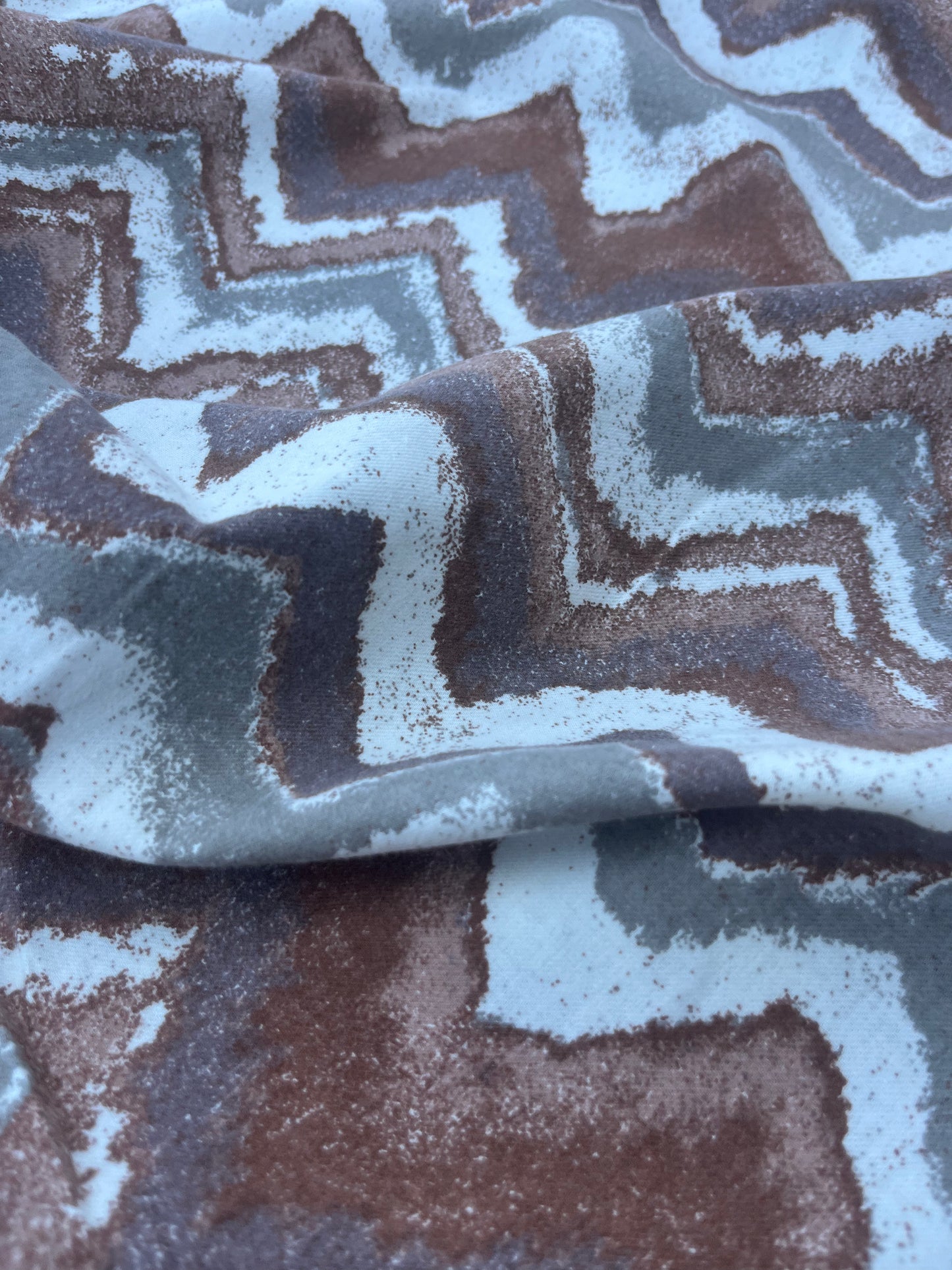 LAZARUS 023 flanel cotton/viscose brown zig-zag