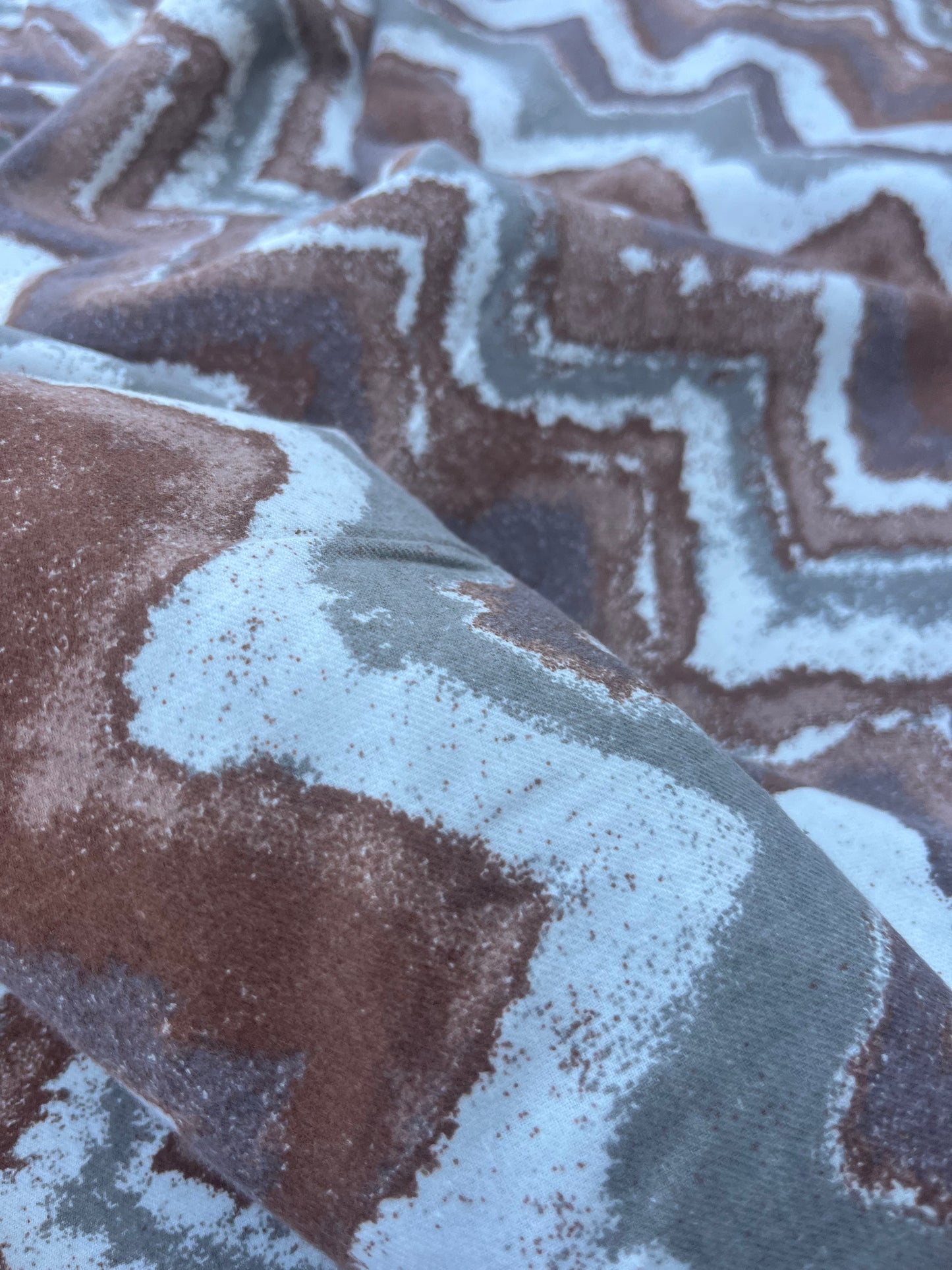 LAZARUS 023 flanel cotton/viscose brown zig-zag
