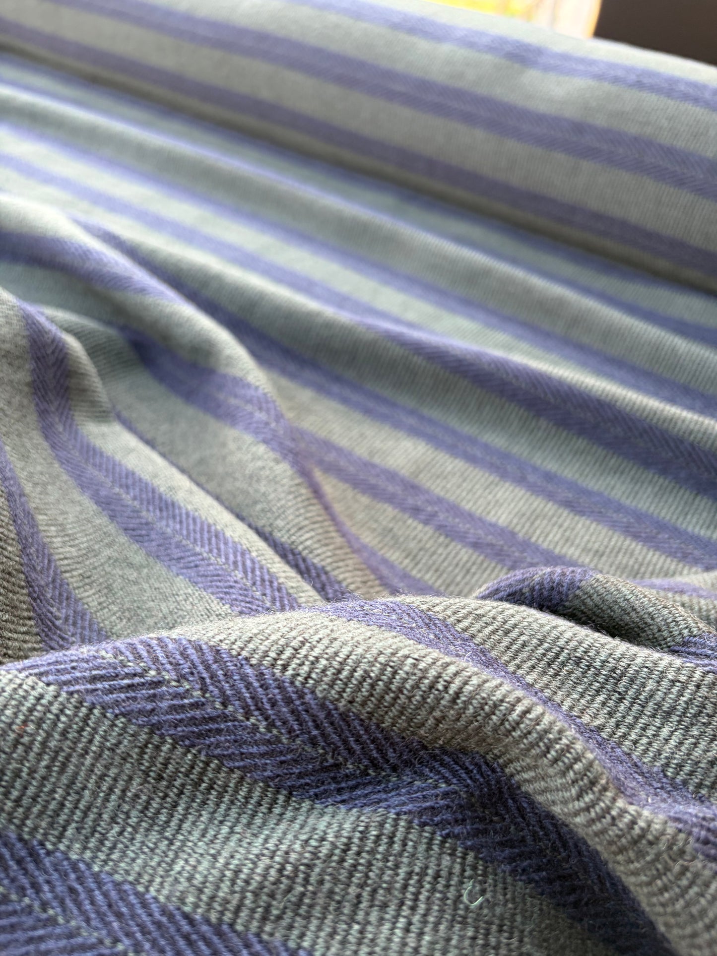 NED 017 green/navy striped woolen fabric