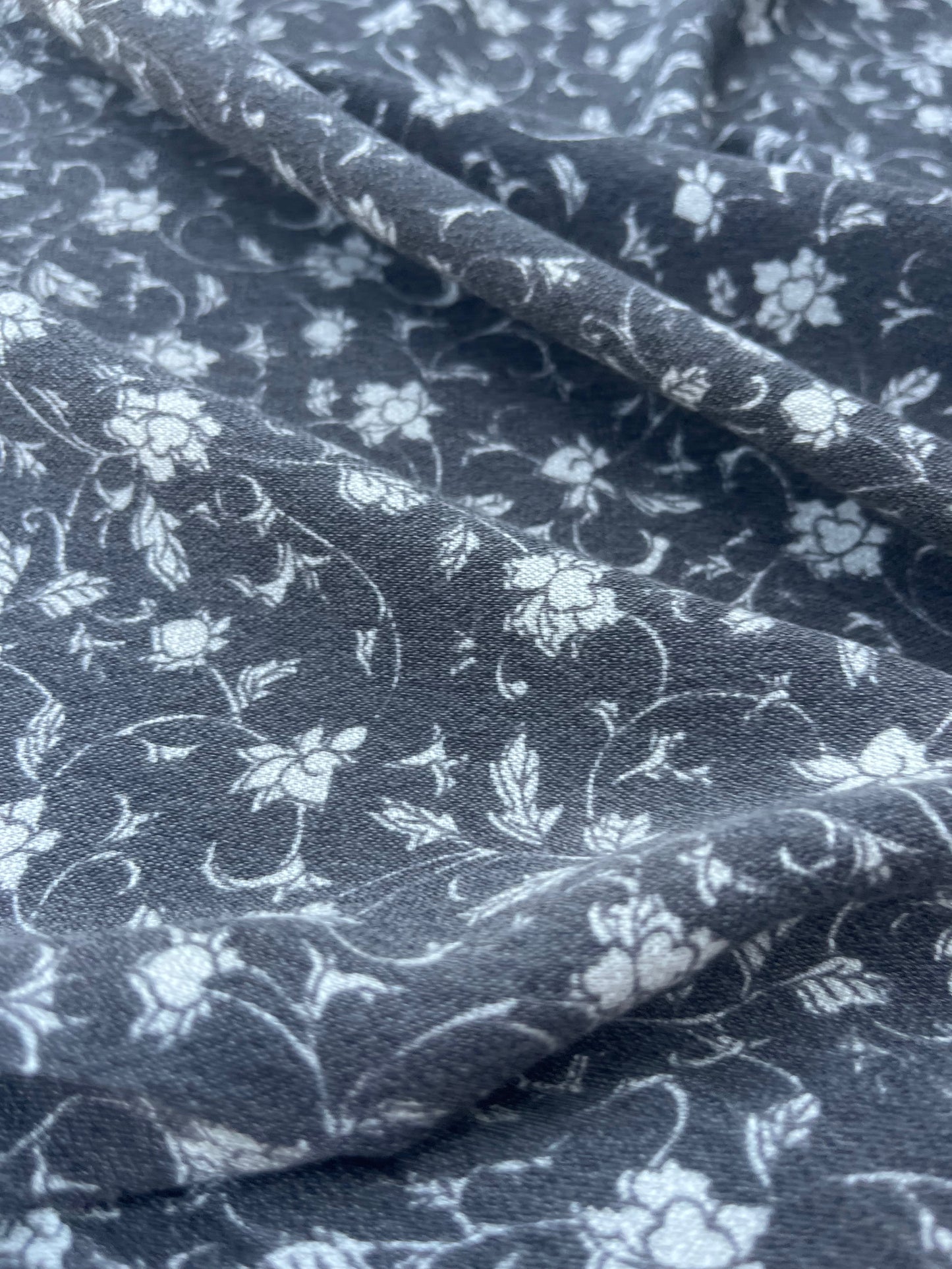 LAZARUS 027 viscose/wool light jacquard