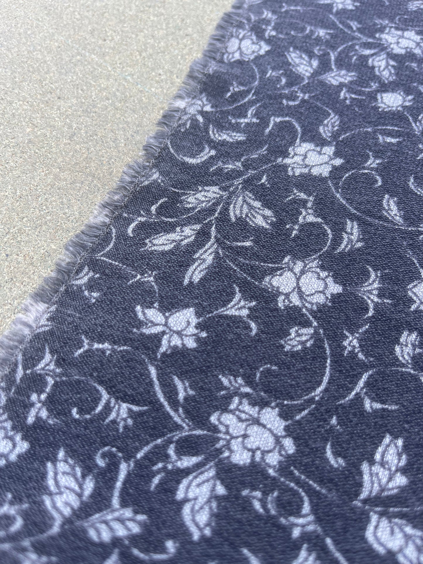 LAZARUS 027 viscose/wool light jacquard