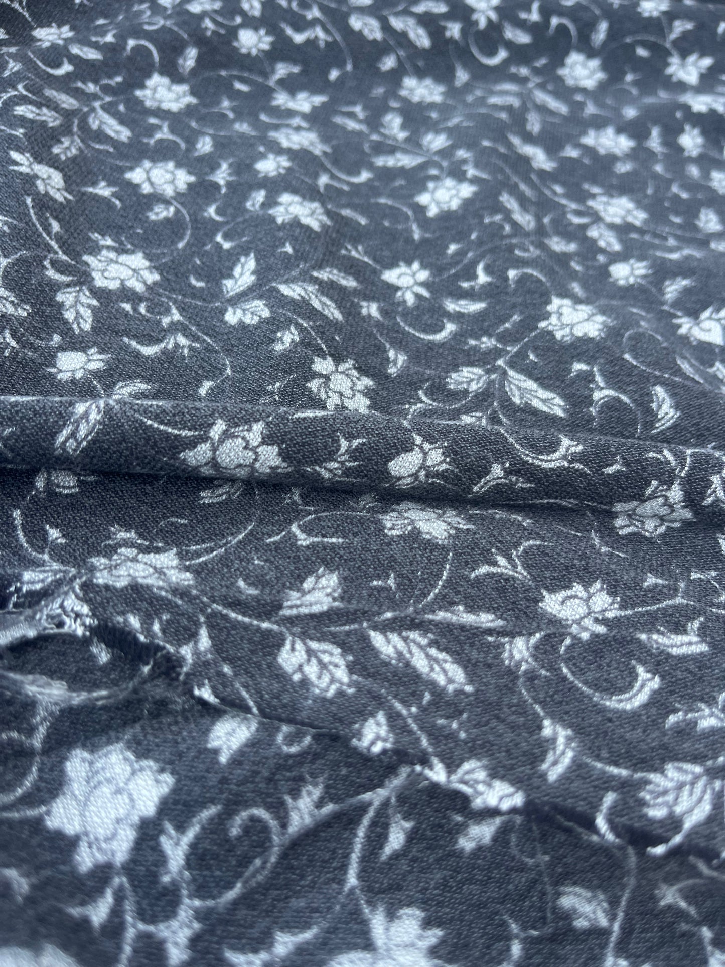 LAZARUS 027 viscose/wool light jacquard