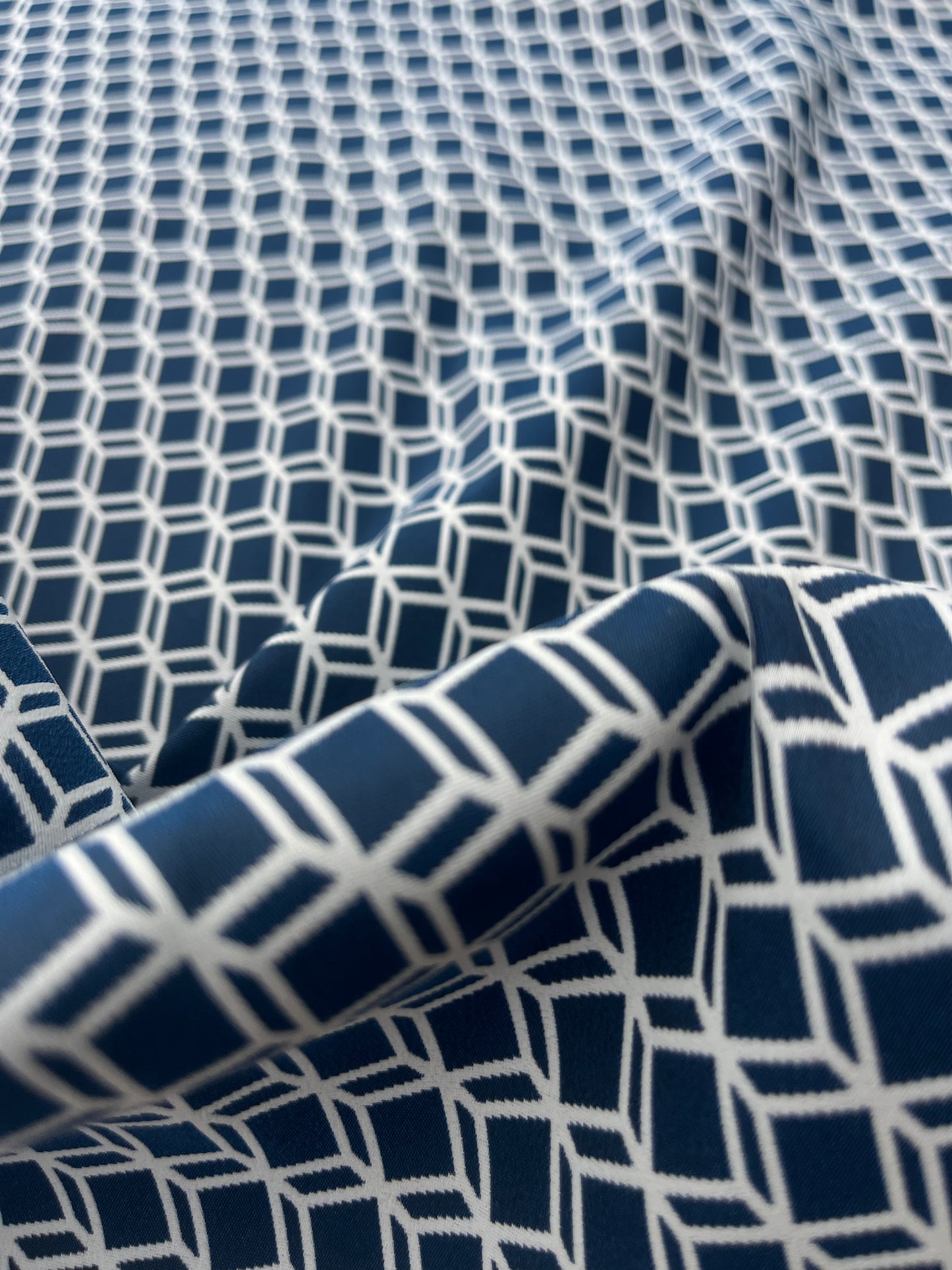 Hélène 001 stretch jacquard off white-navy