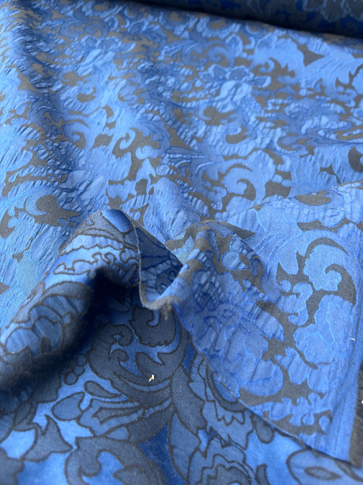 Hélène 002 cotton stretch jacquard electric blue/black