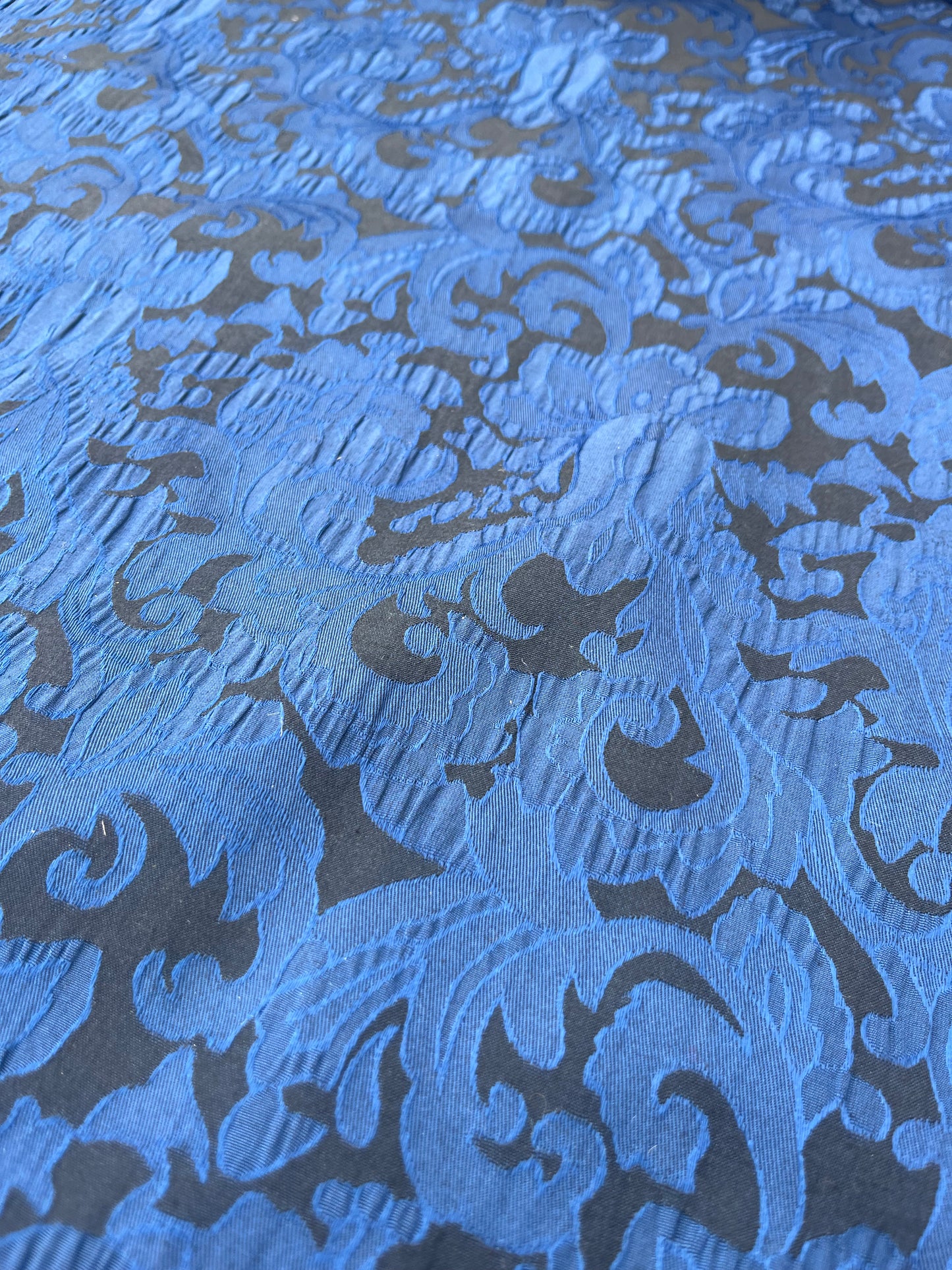 Hélène 002 cotton stretch jacquard electric blue/black