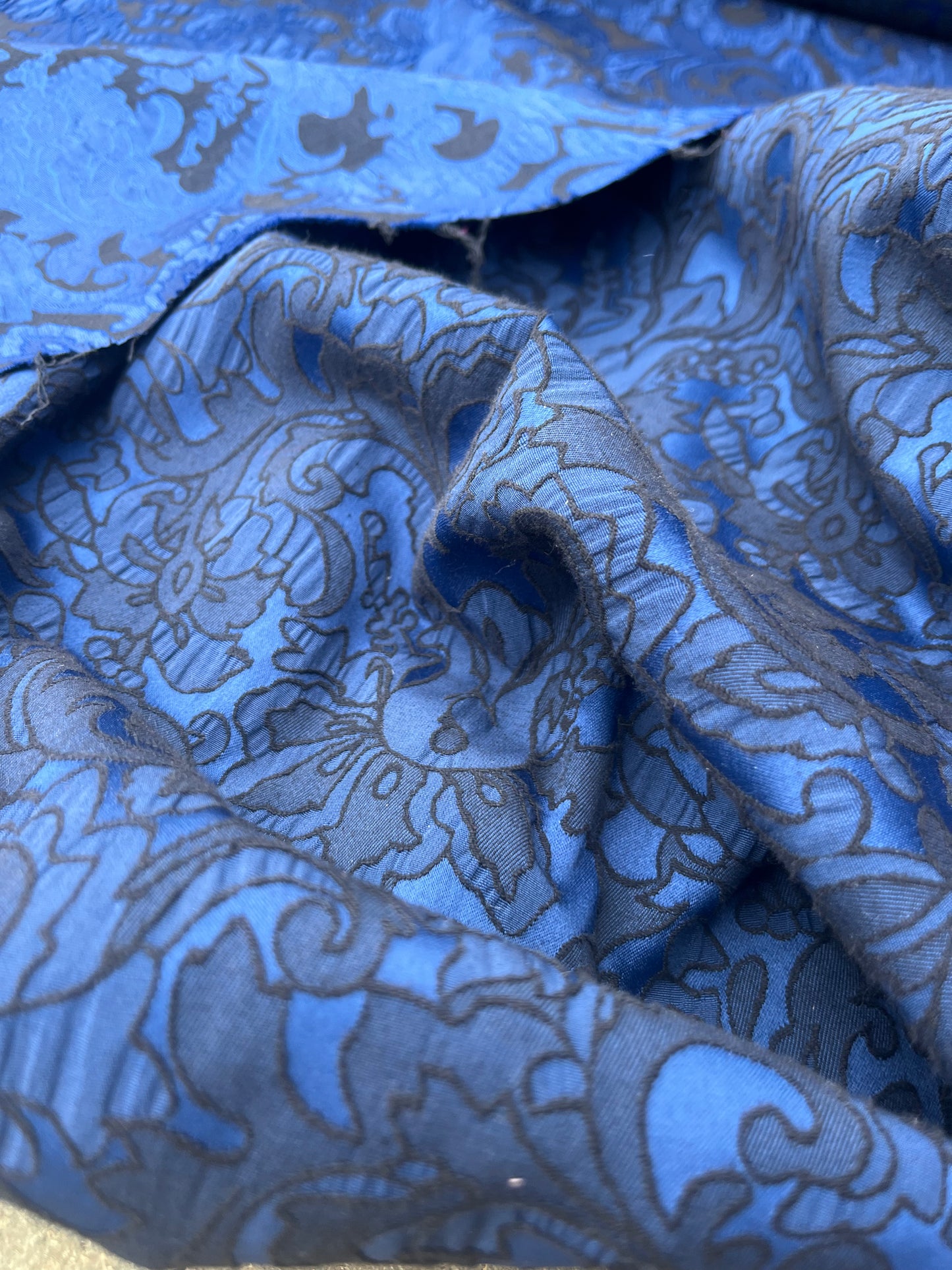 Hélène 002 cotton stretch jacquard electric blue/black