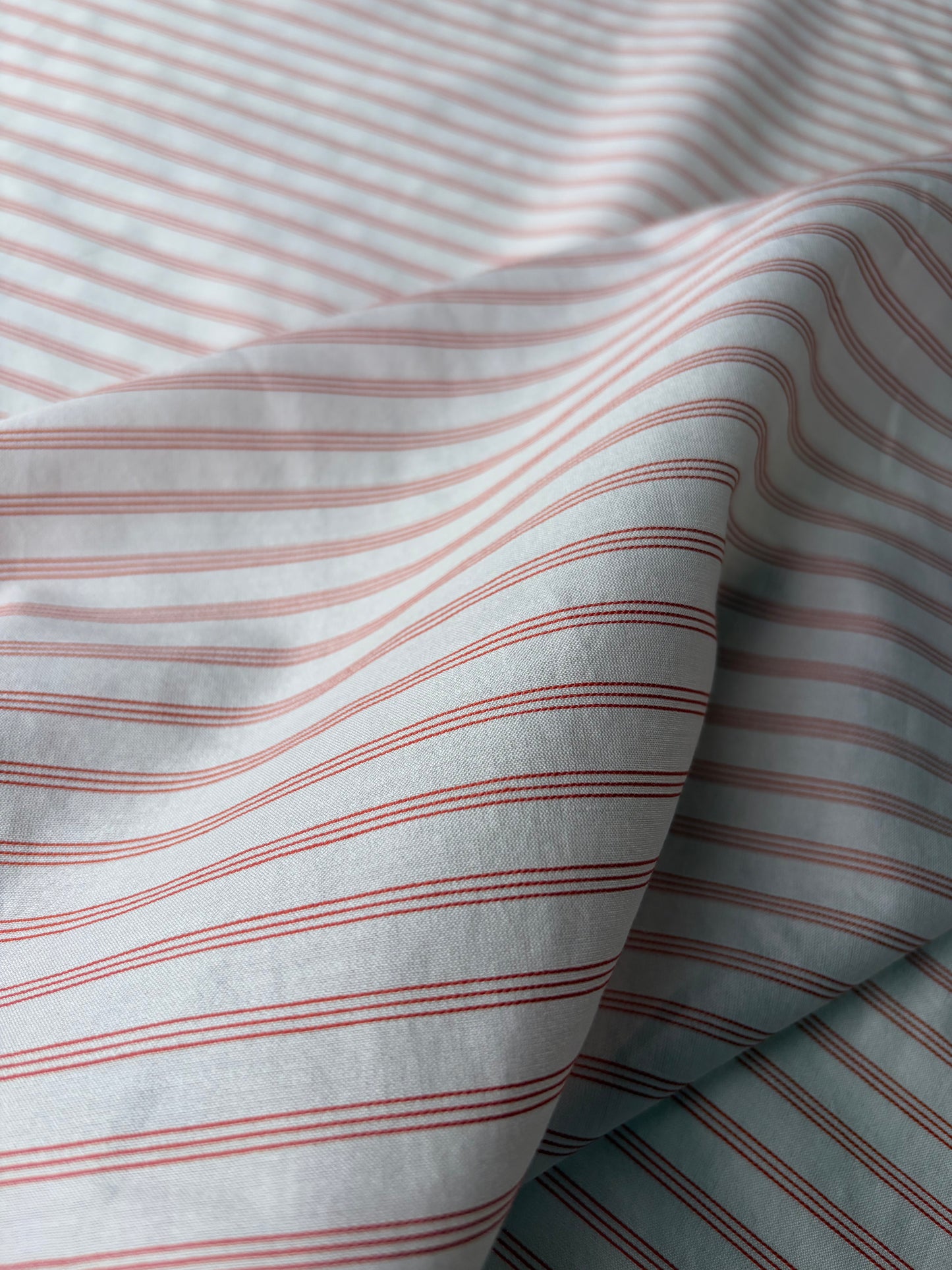 VINCE 012 colourwoven cotton voile stripes