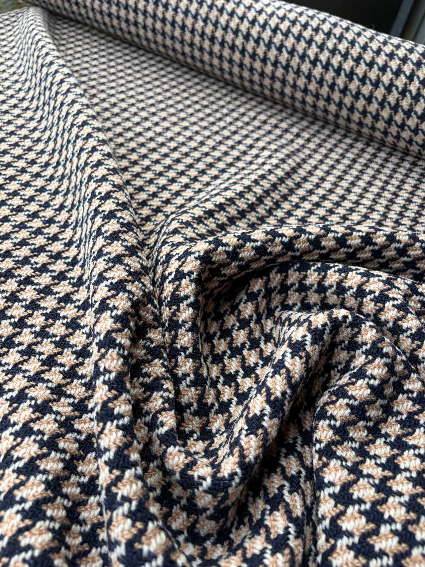 SMITHERS 008 black/camel dogtooth heavy boiled wool