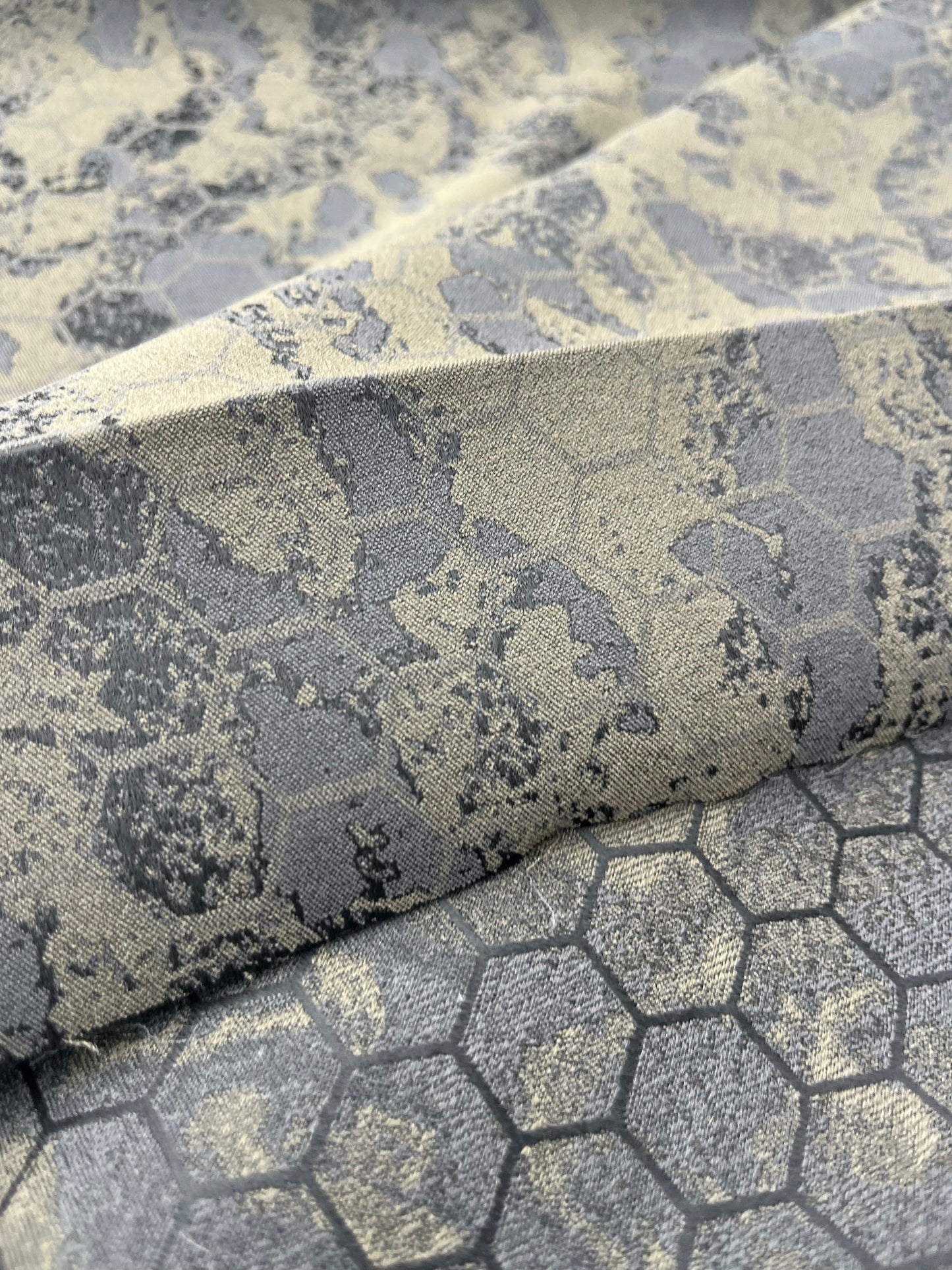 Hélène 014 stretch jacquard off brown/black