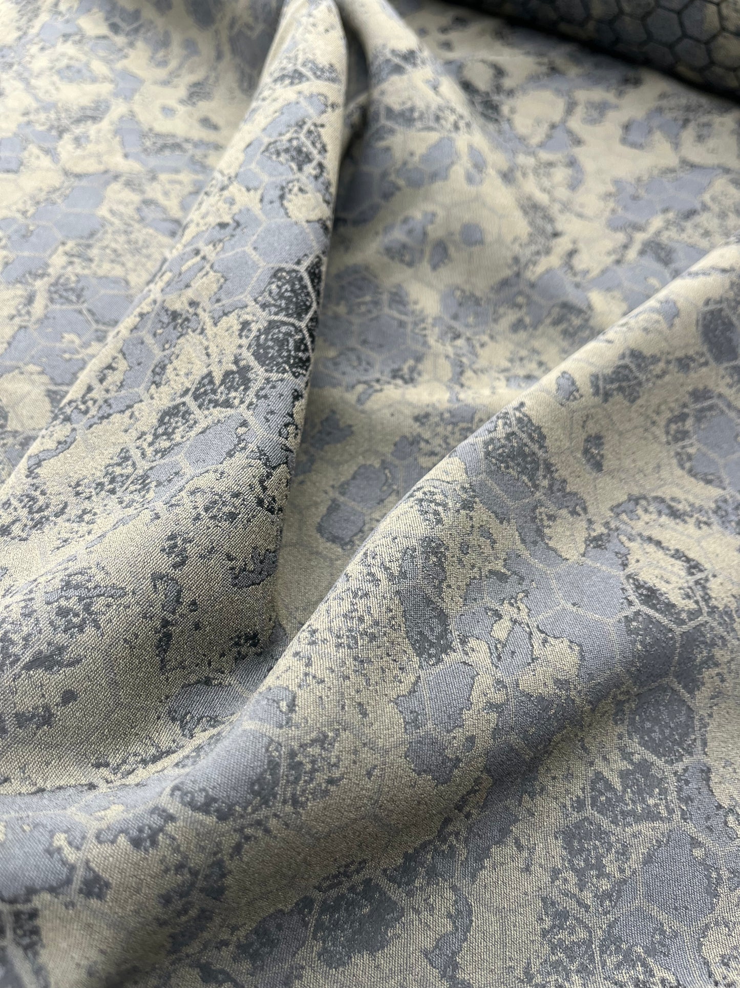 Hélène 014 stretch jacquard off brown/black