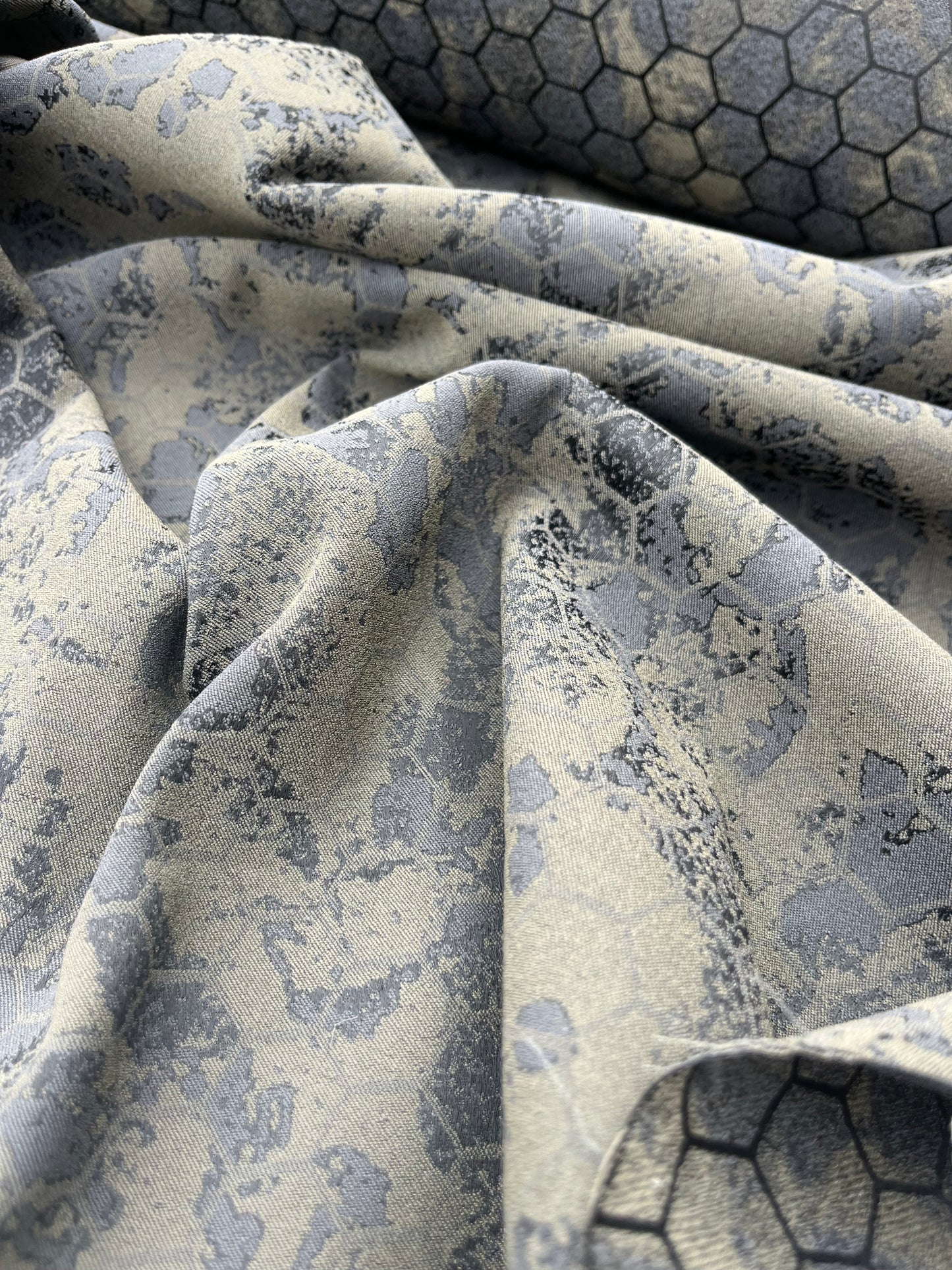 Hélène 014 stretch jacquard off brown/black