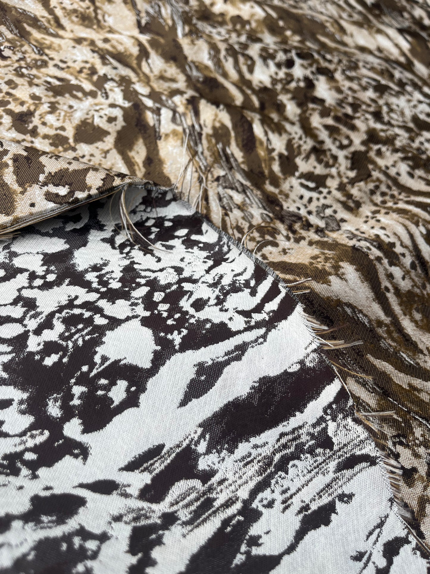 Hélène 016 jacquard with cotton brown/cognac camouflage style