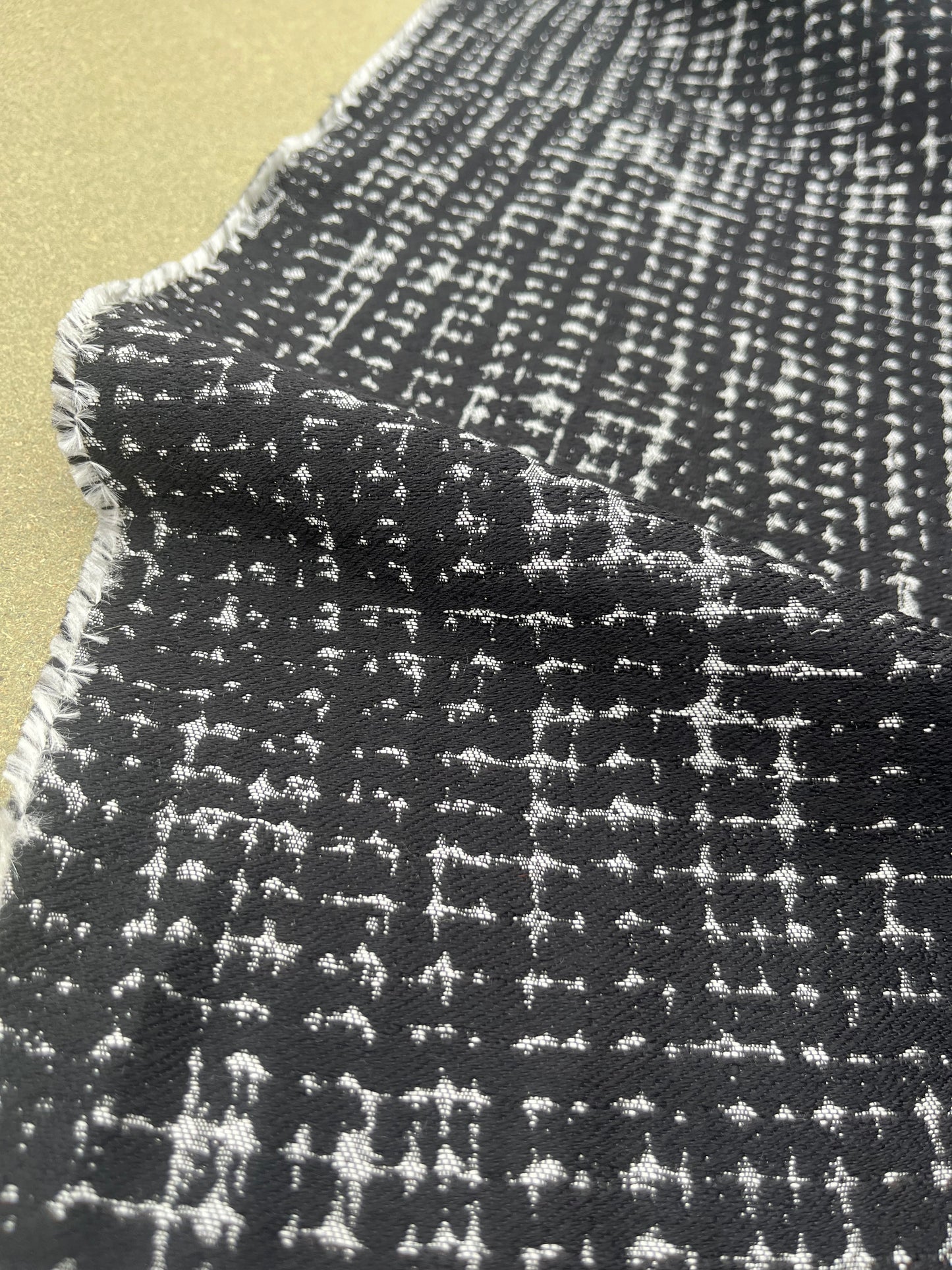 Hélène 023 cotton jacquard black/silver