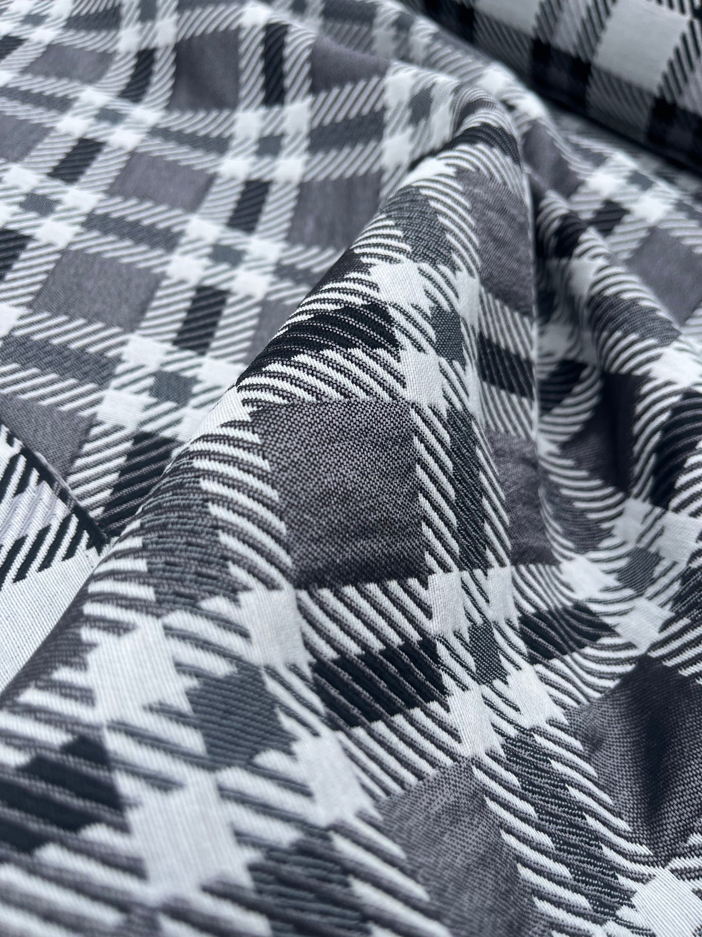 Hélène 025 cotton jacquard black/silver double face check 2