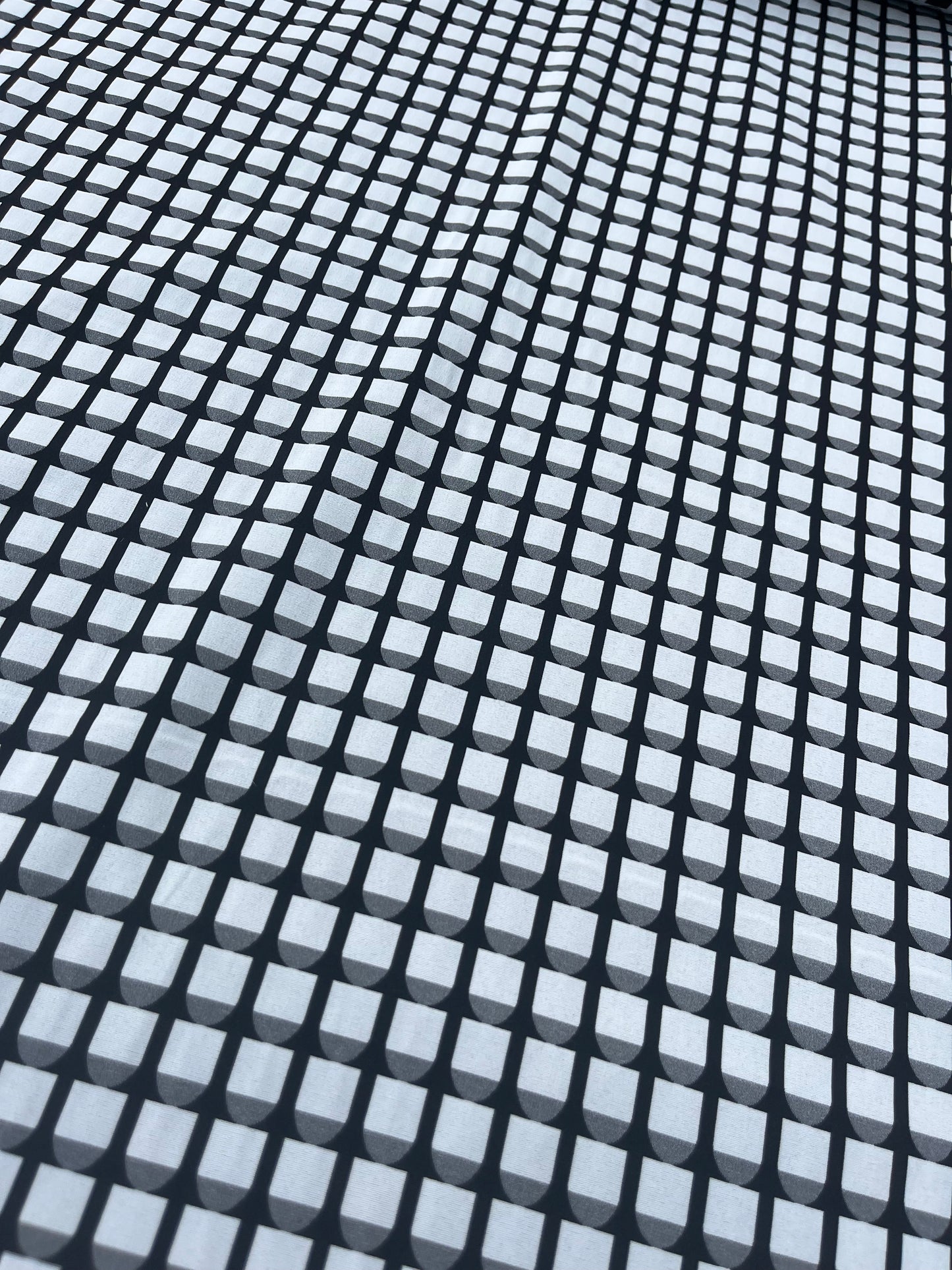 Hélène 029 stretch jacquard off white-black "windows"