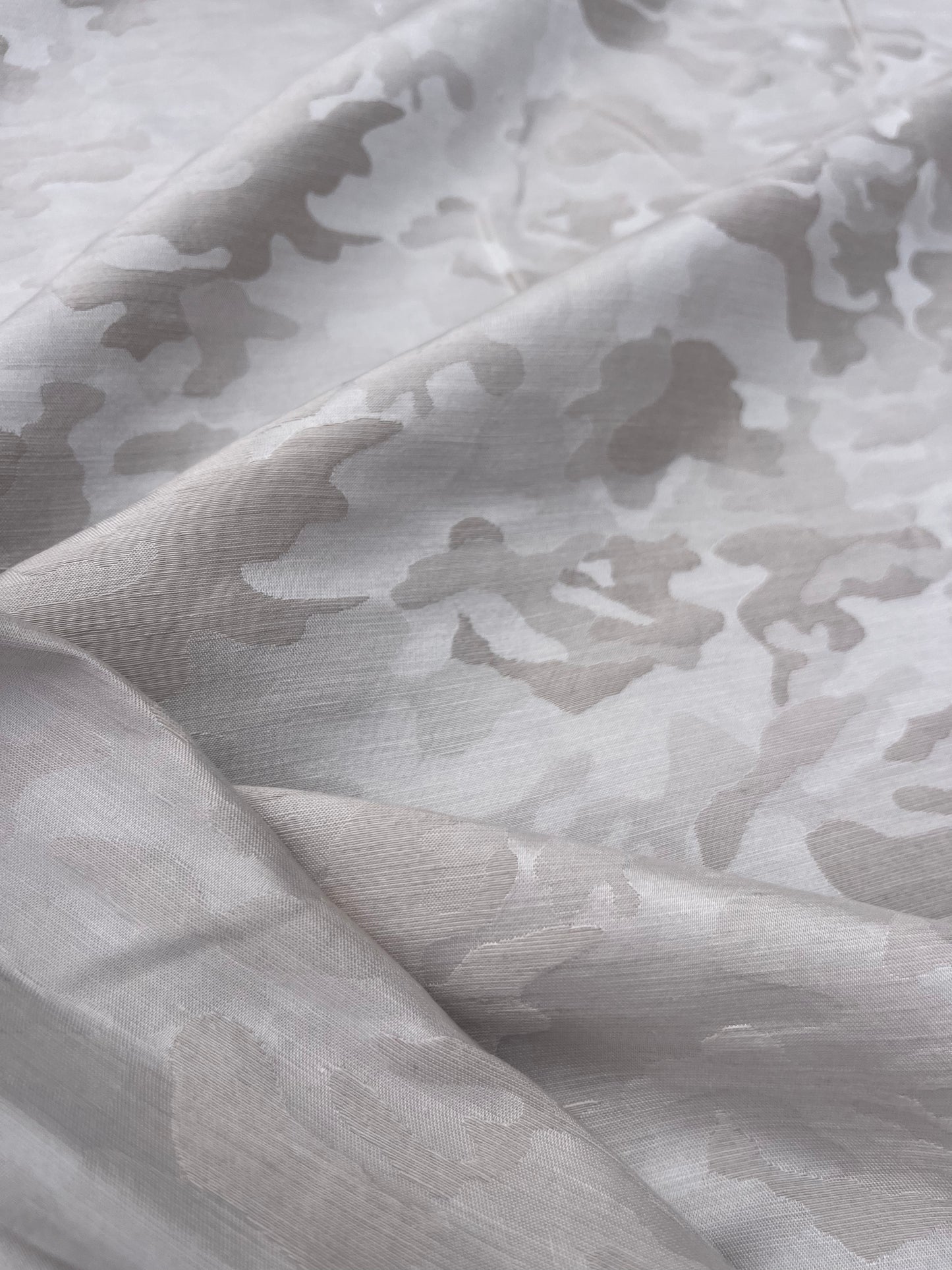 Hélène 034 jacquard with cotton camouflage sand