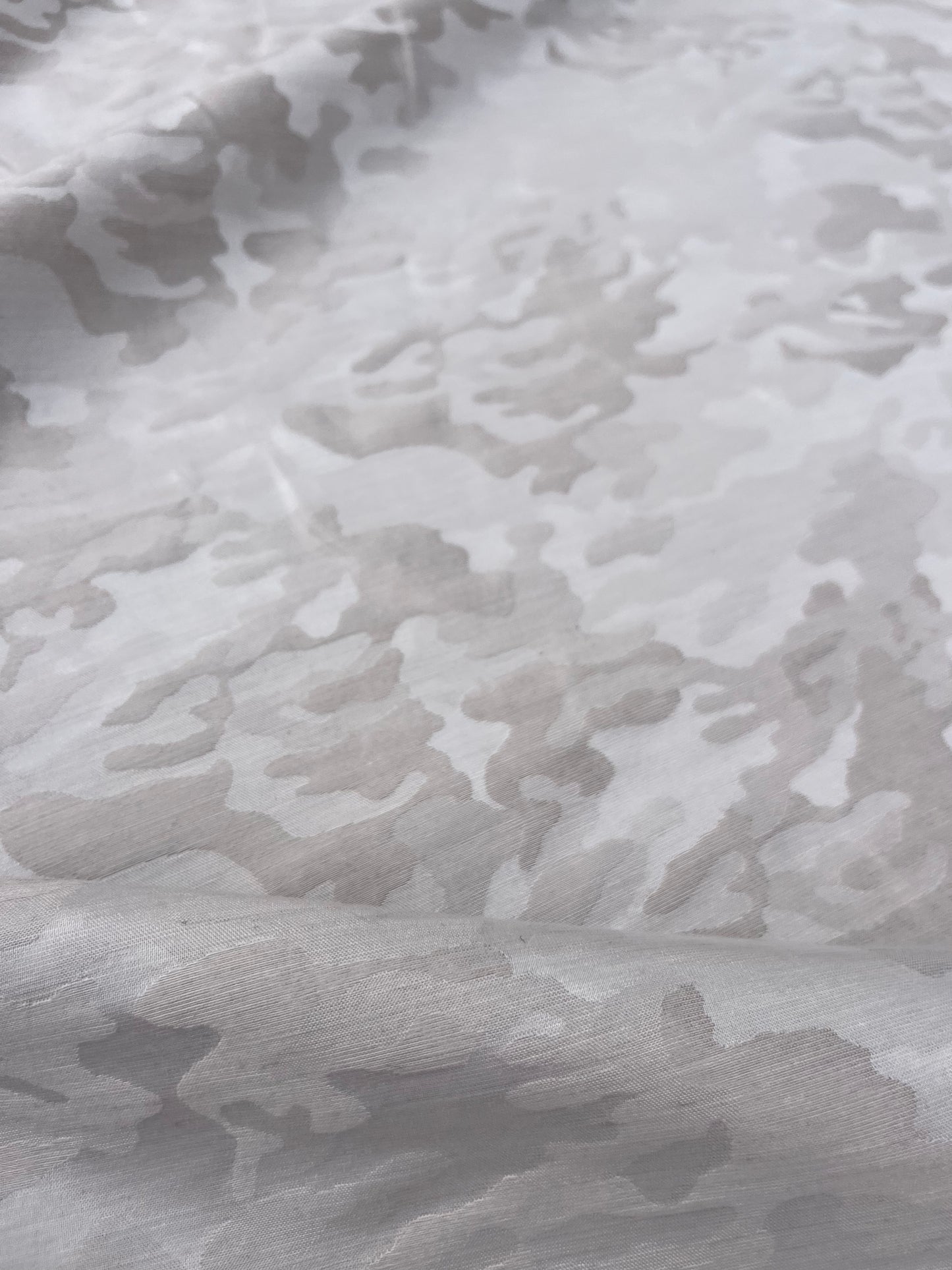Hélène 034 jacquard with cotton camouflage sand