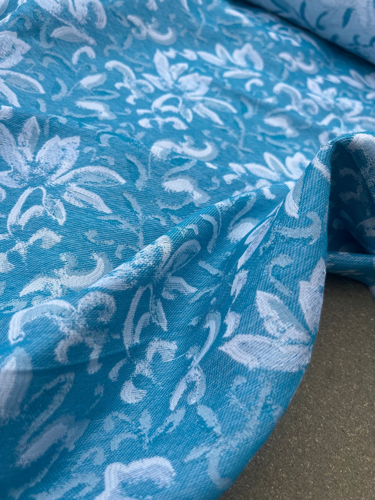 Hélène 035 jacquard aqua/silver flowers
