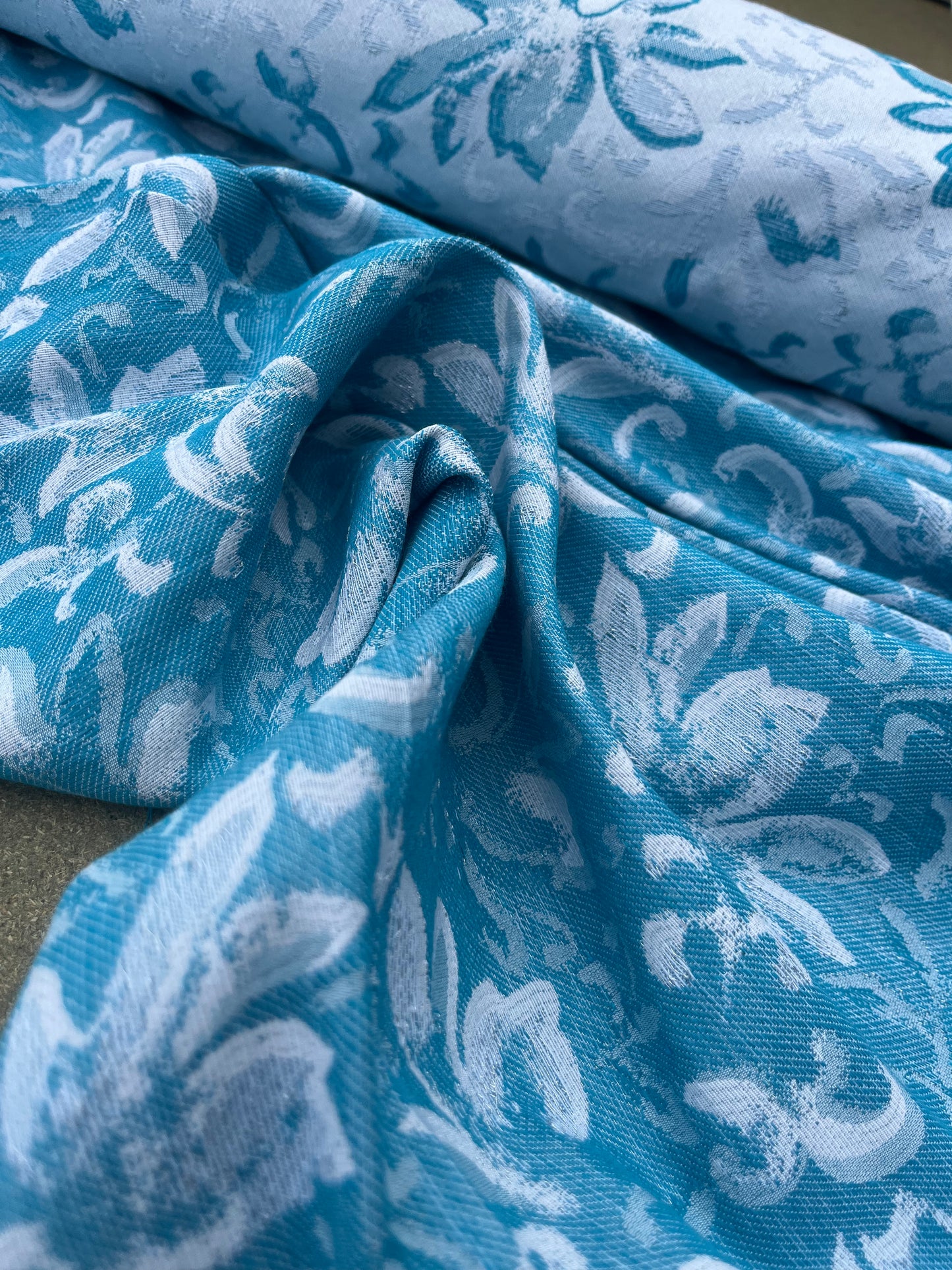 Hélène 035 jacquard aqua/silver flowers