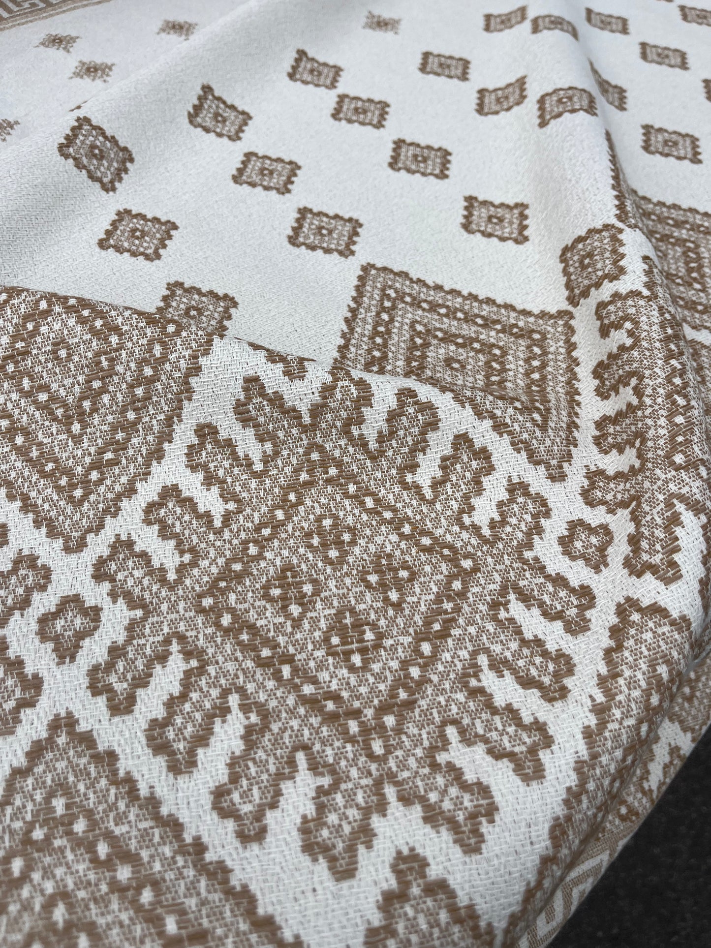 Hélène 040 heavy cotton jacquard repeat ecru/cognac
