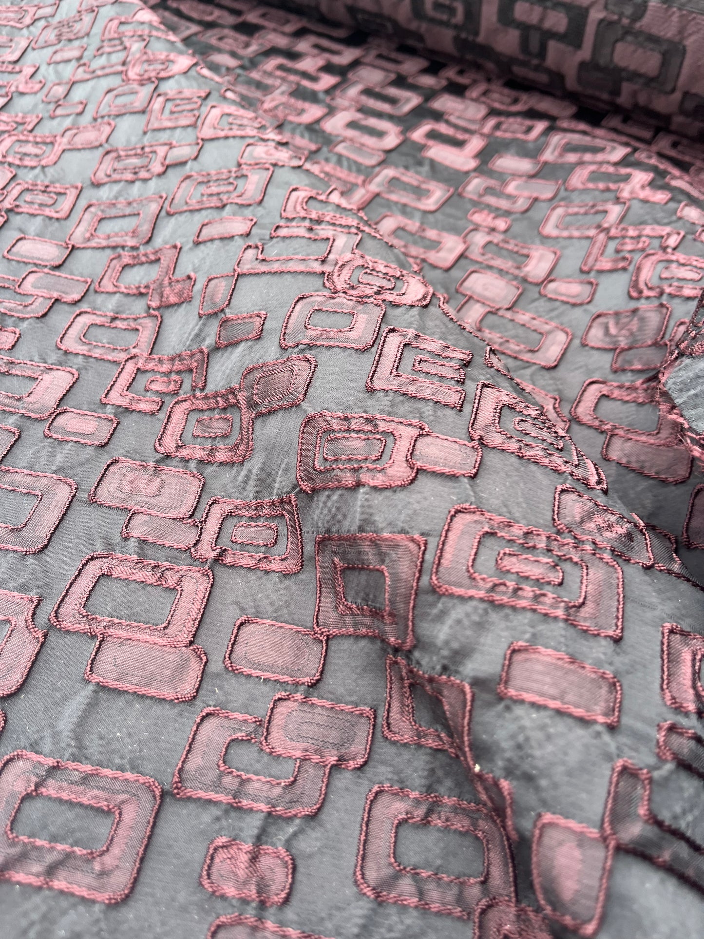 Hélène 043 jacquard black/aubergine