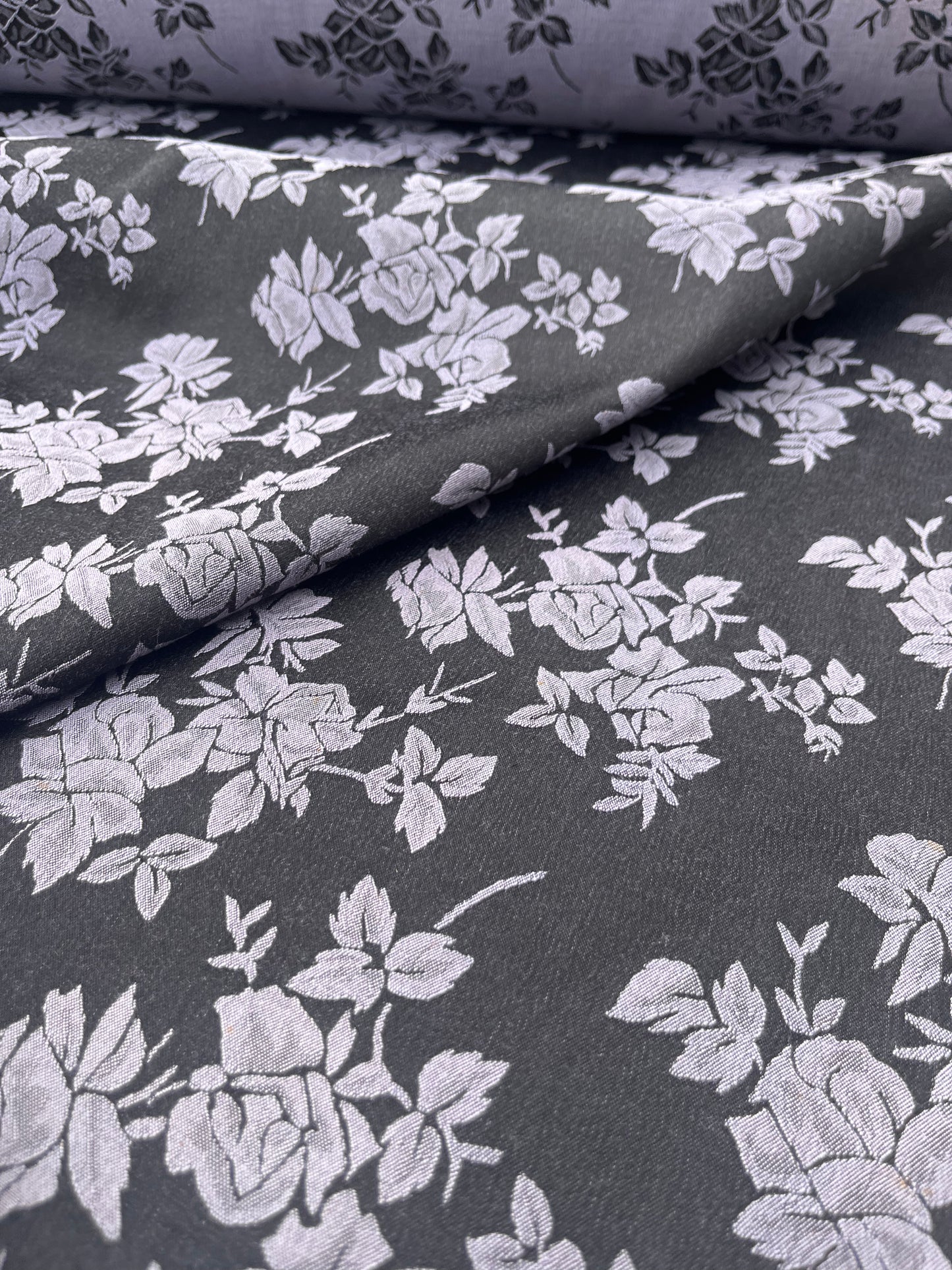 Hélène 044 cotton stretch jacquard black/lilac