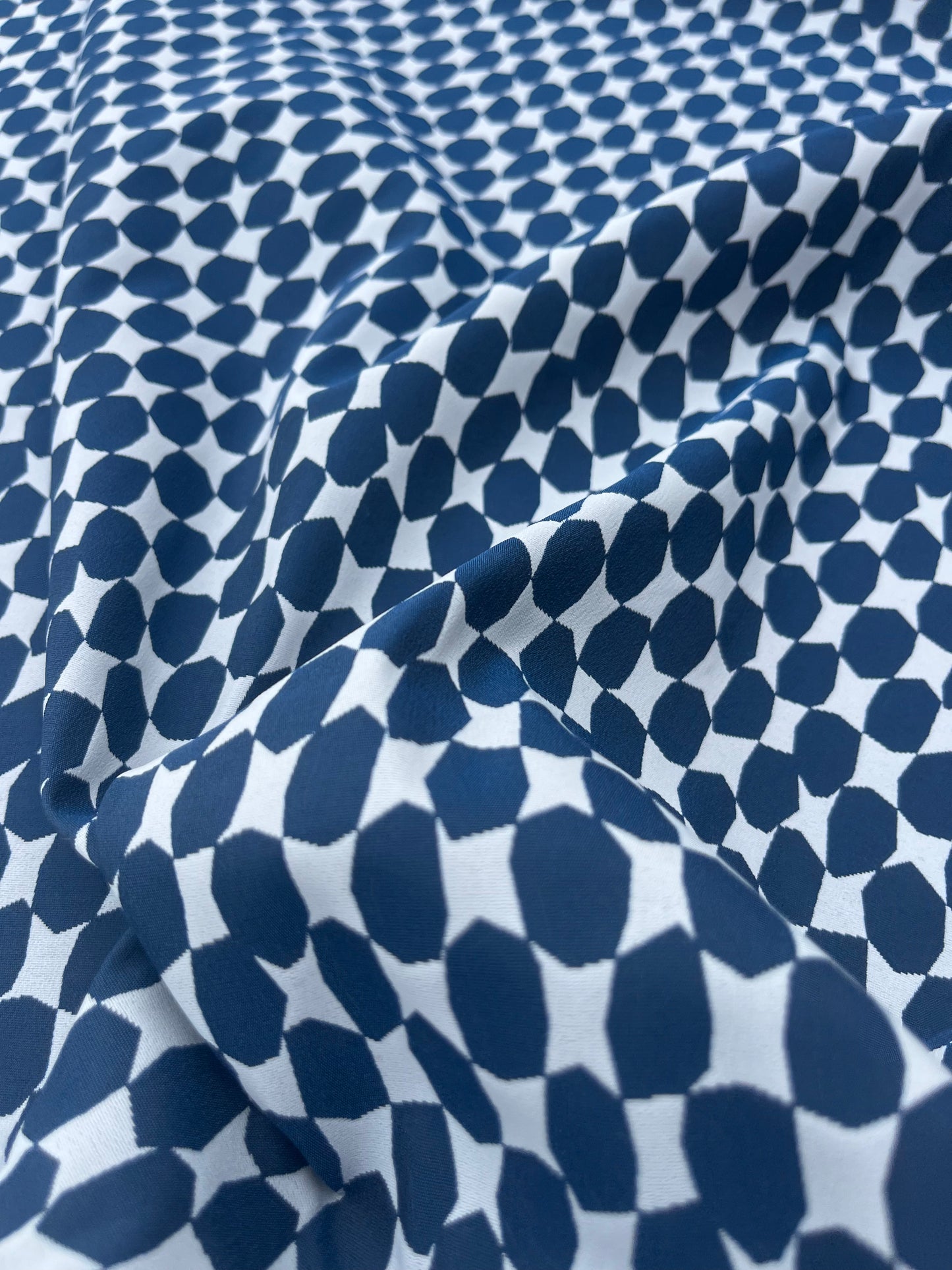 Hélène 047 stretch jacquard off white-navy