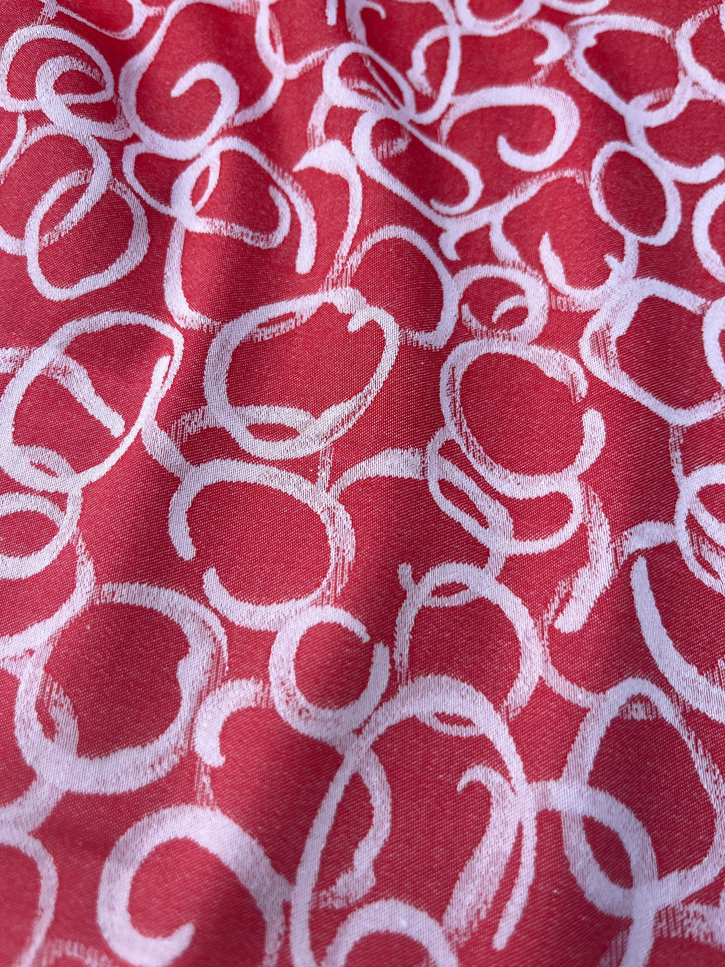 Hélène 036 stretch jacquard red circles