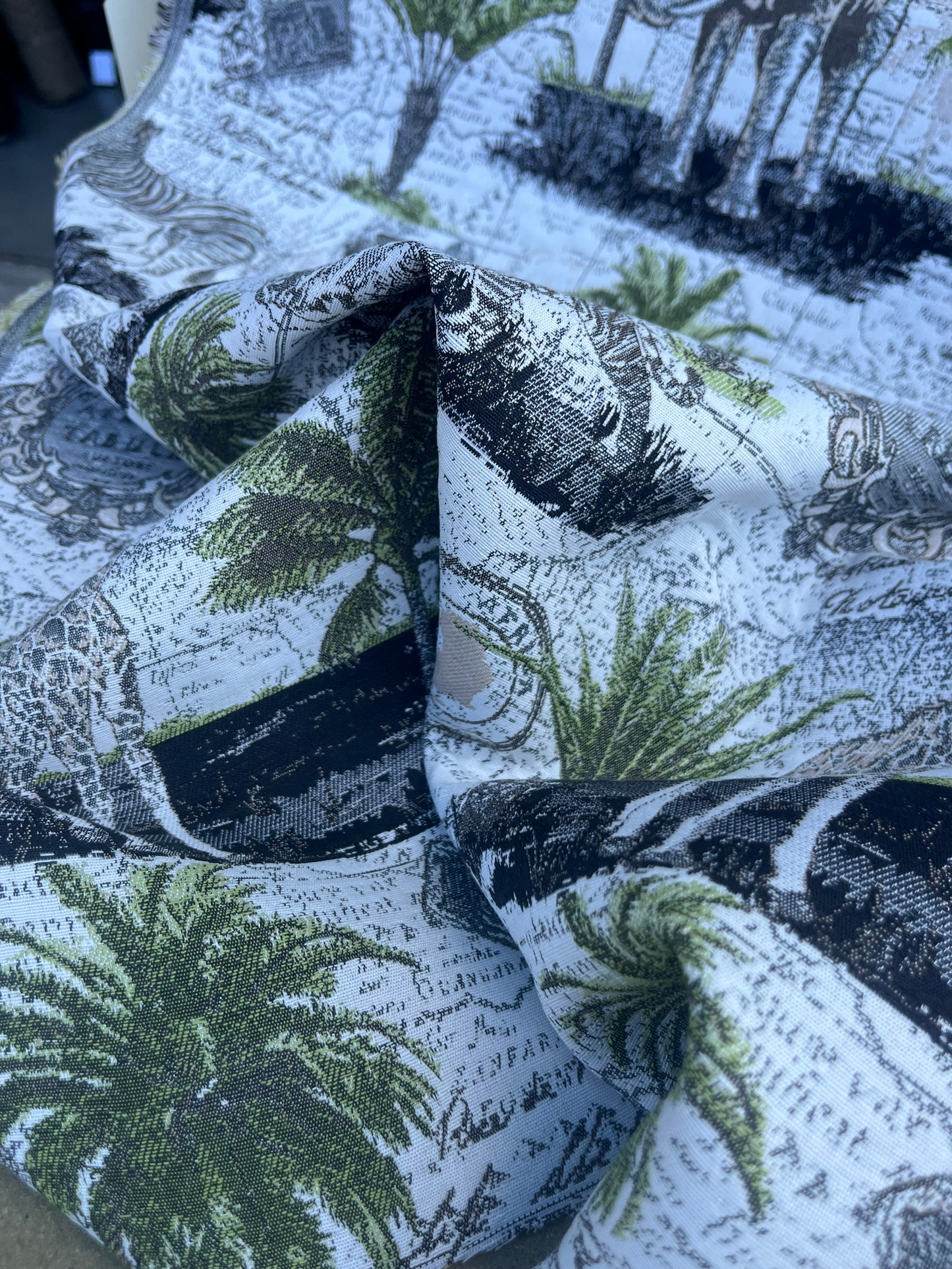 Hélène 051 heavy cotton jacquard "Botswana"