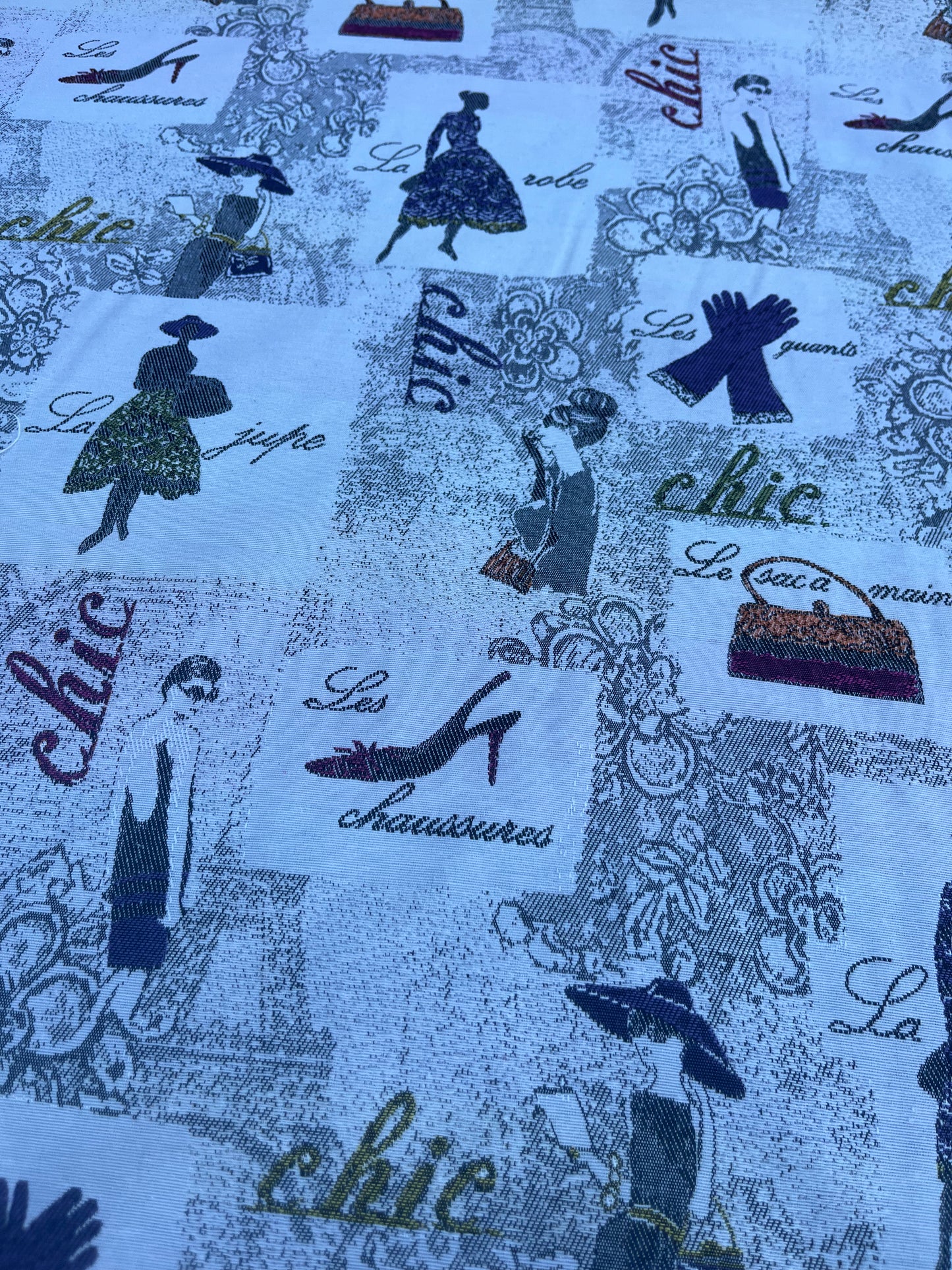 Hélène 054 heavy cotton jacquard "défilé"