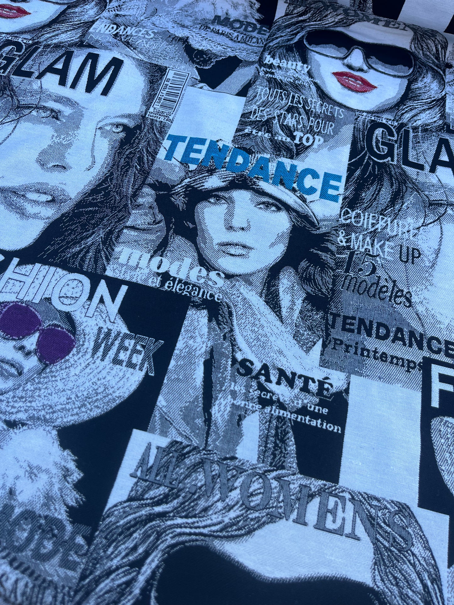Hélène 056 heavy cotton jacquard "magazine"
