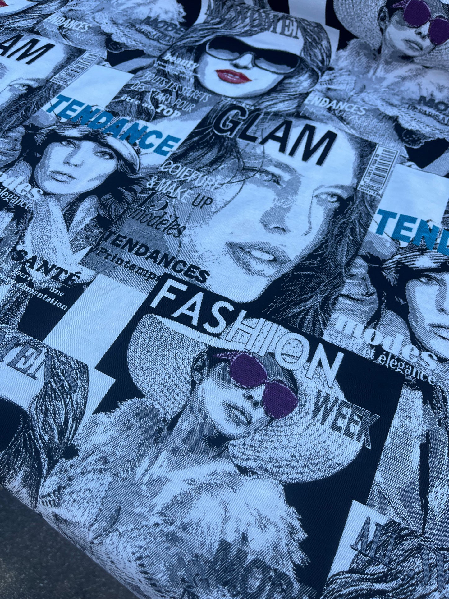 Hélène 056 heavy cotton jacquard "magazine"