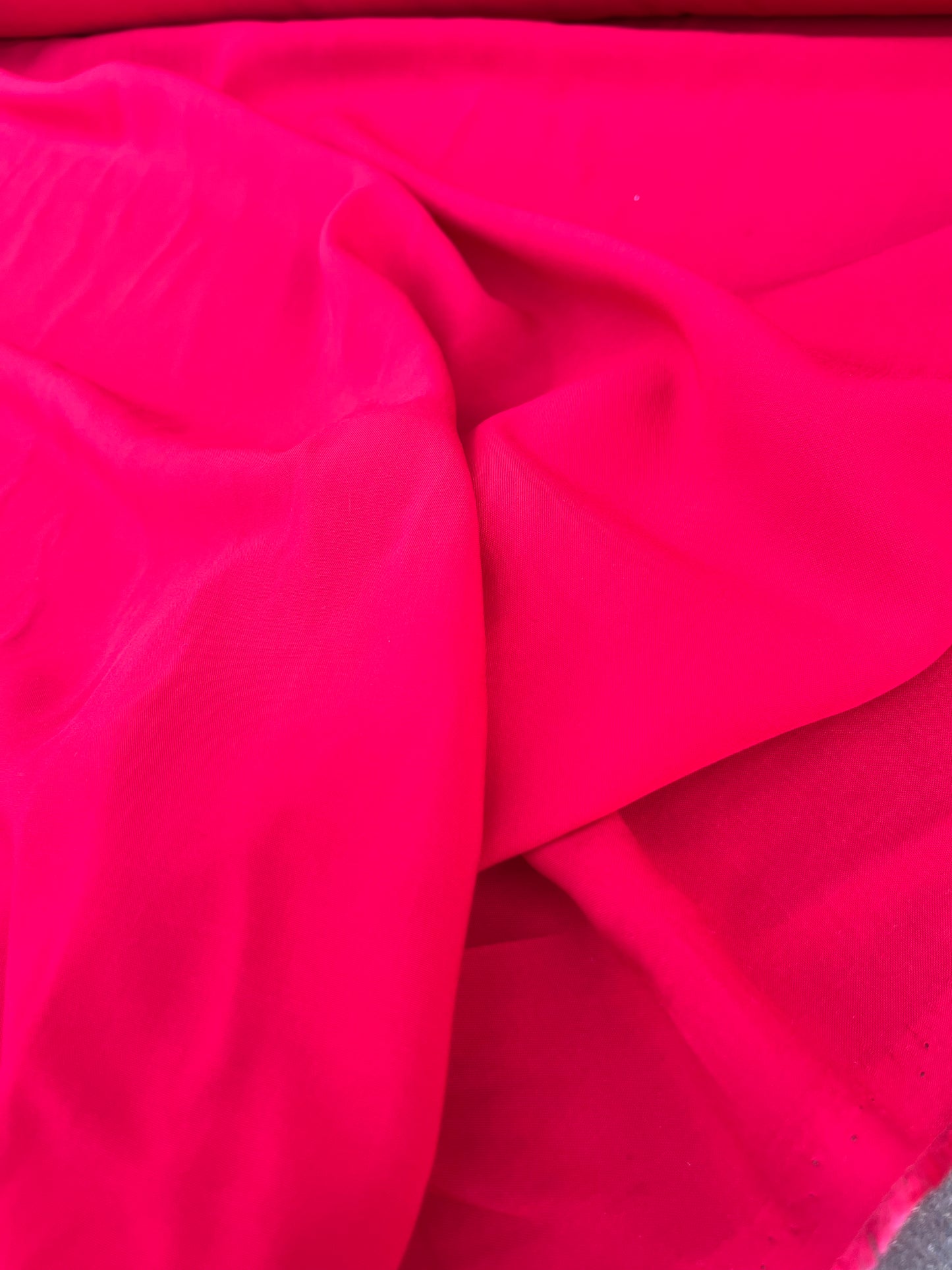EUDINE 006 viscose fibrane bright red