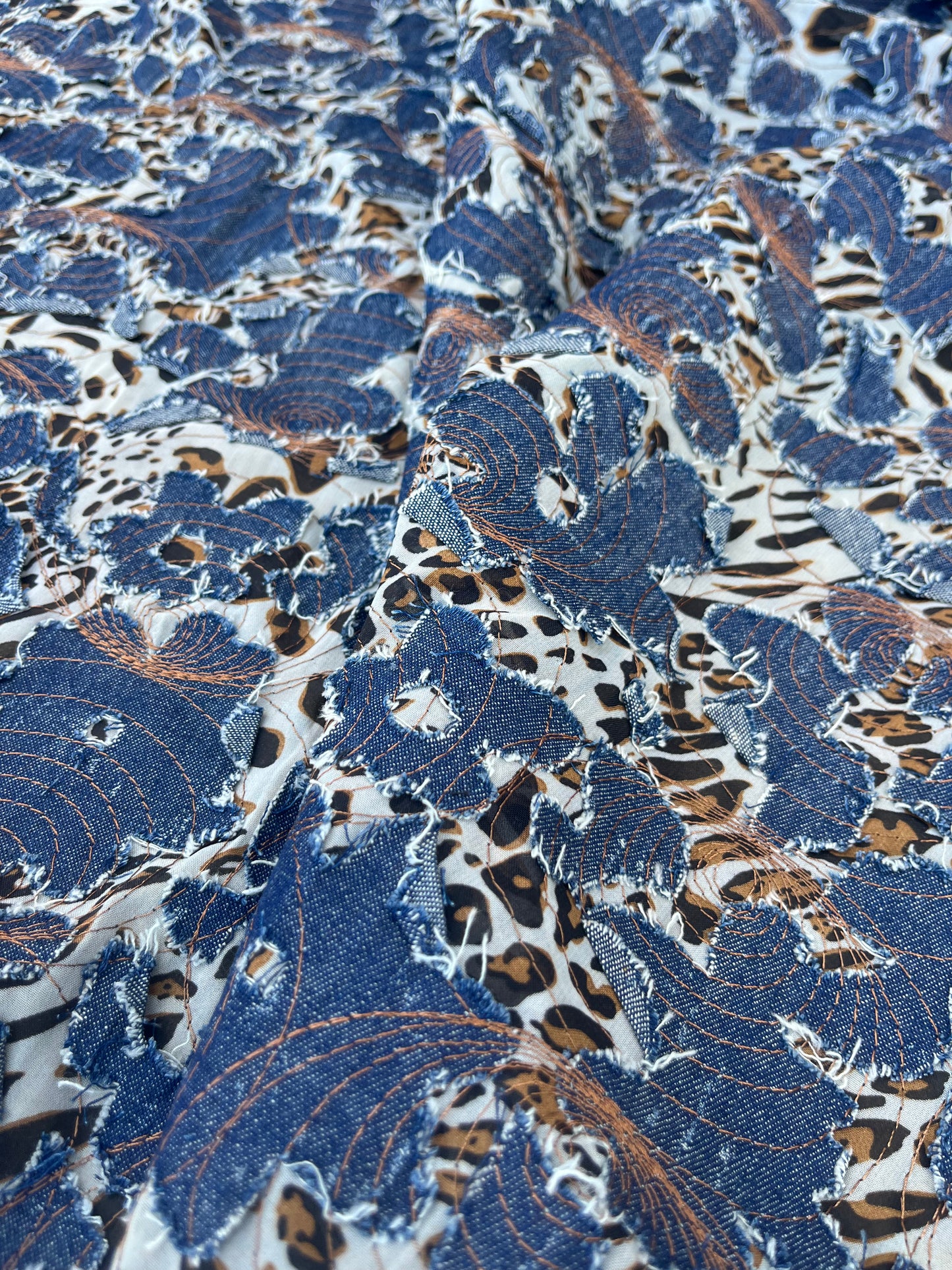 EUDINE 009 leopard with embroidered jeans