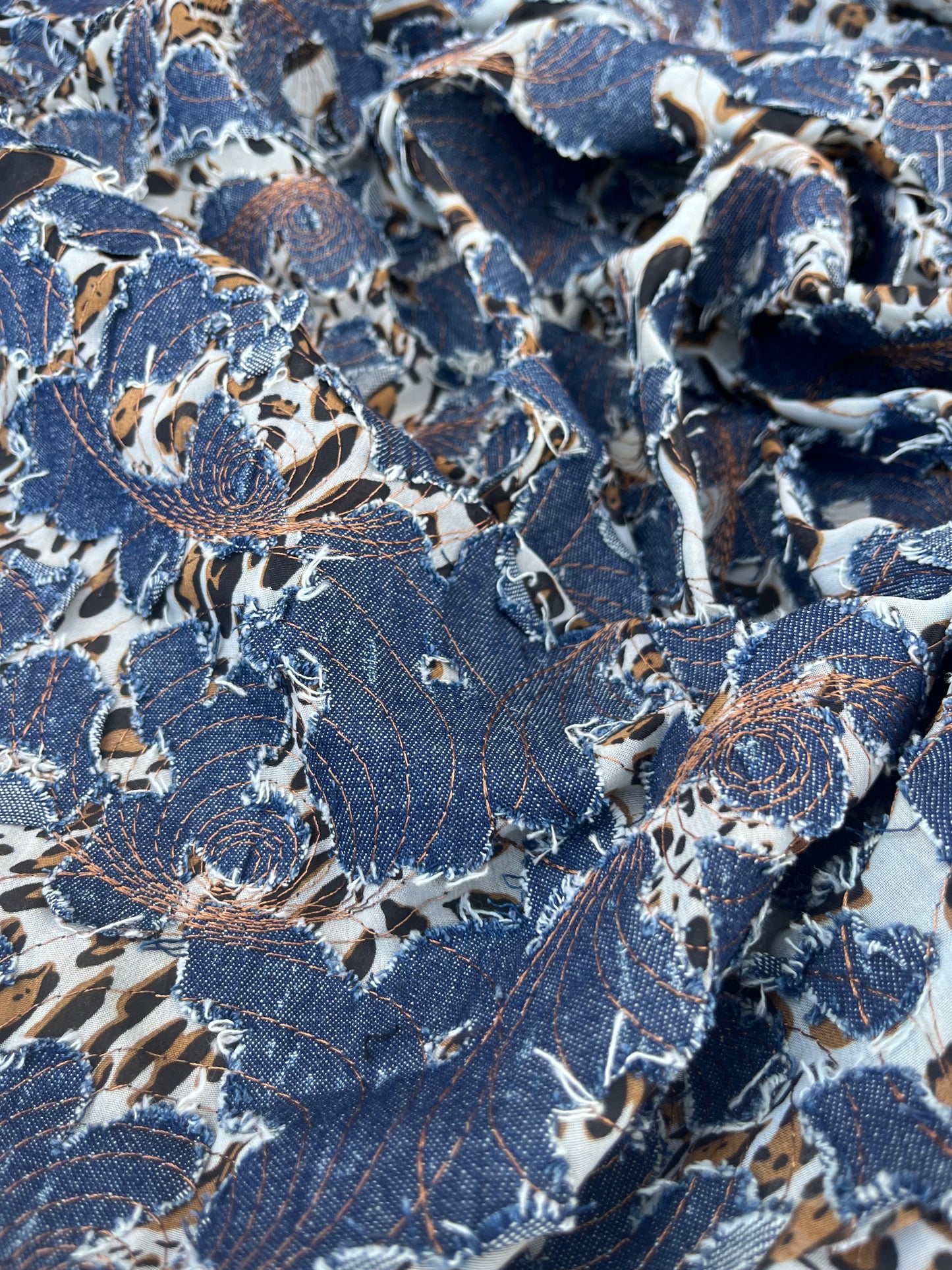 EUDINE 009 leopard with embroidered jeans