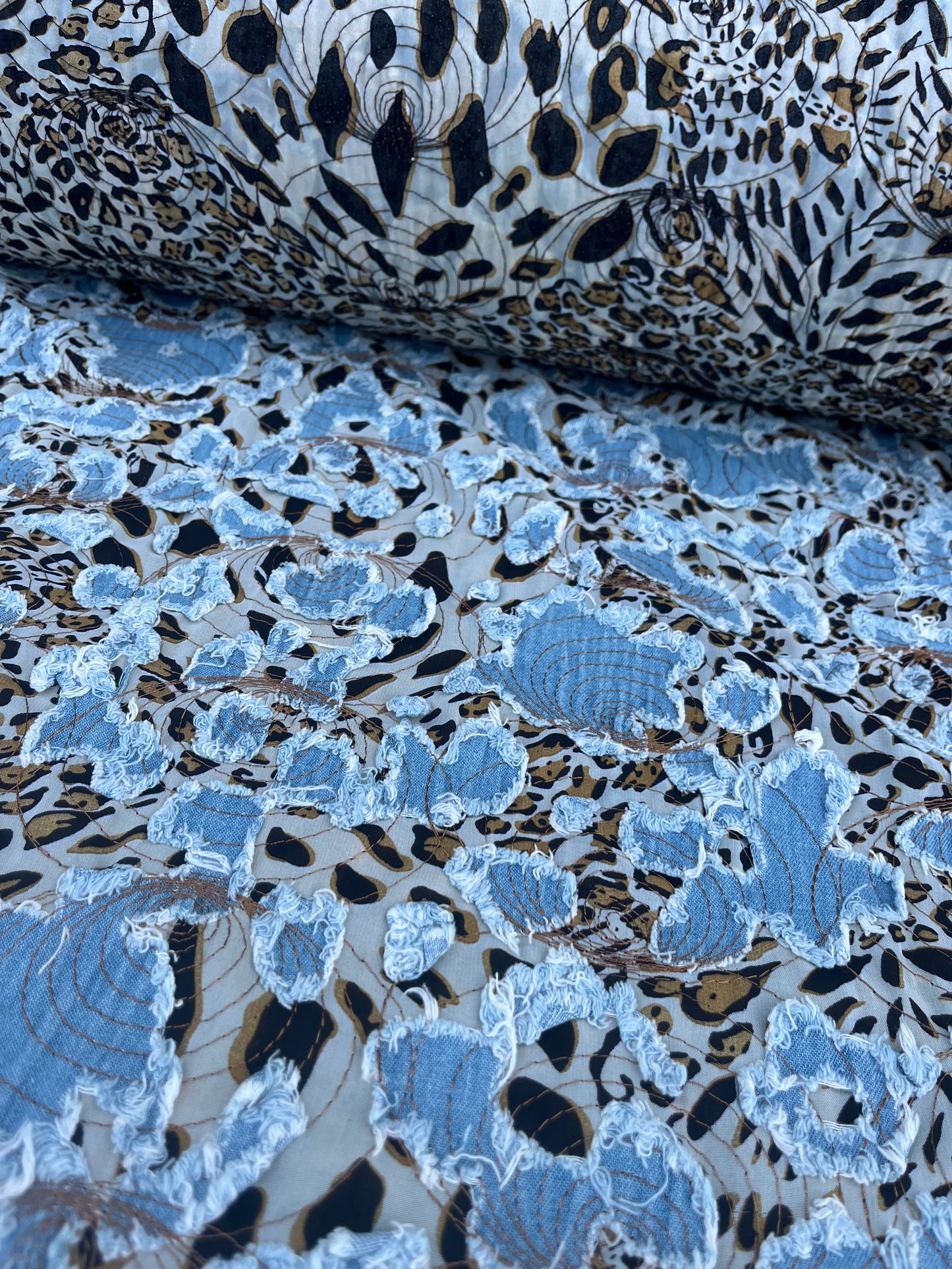 EUDINE 010 leopard with embroidered light jeans