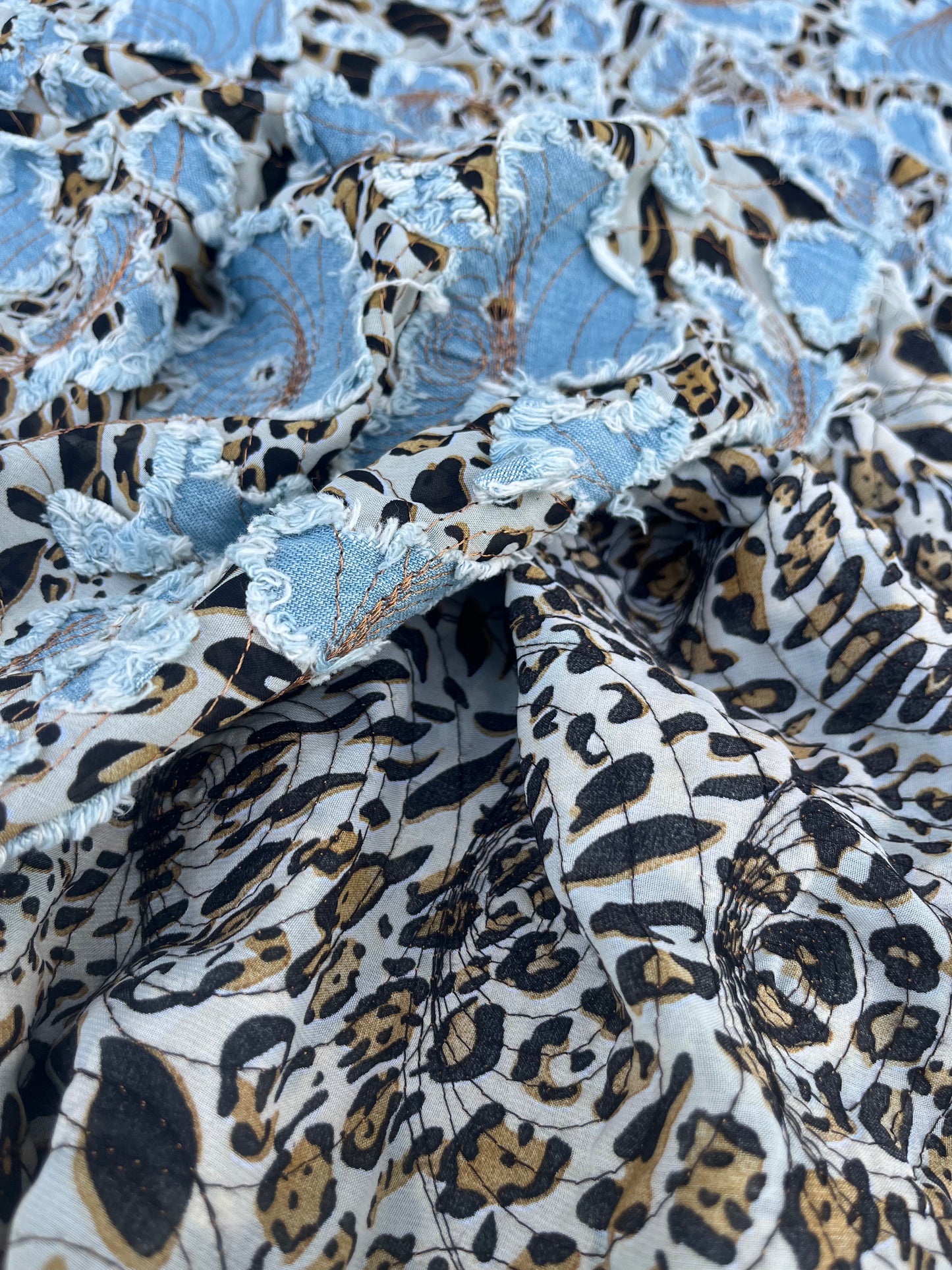 EUDINE 010 leopard with embroidered light jeans