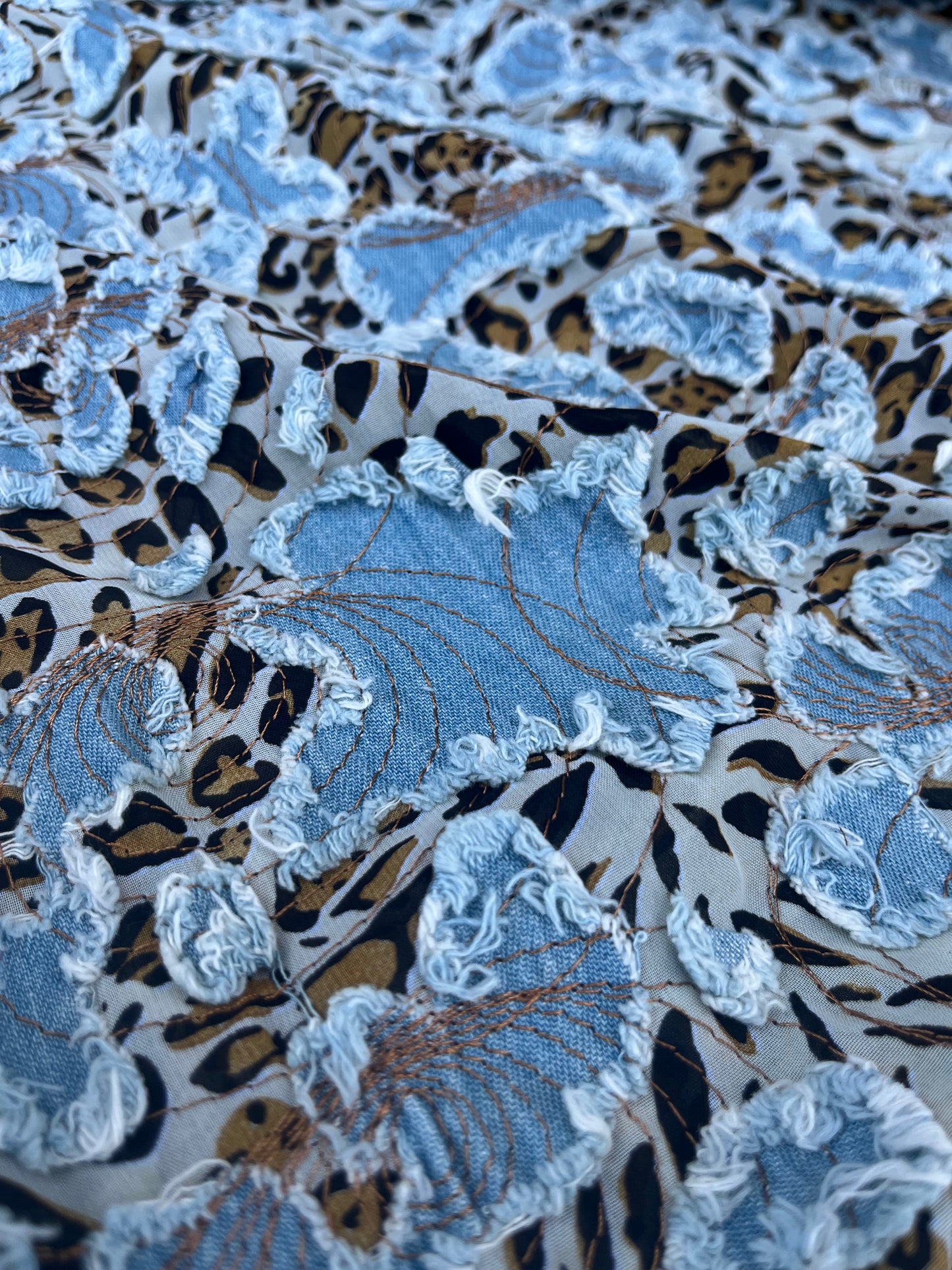 EUDINE 010 leopard with embroidered light jeans
