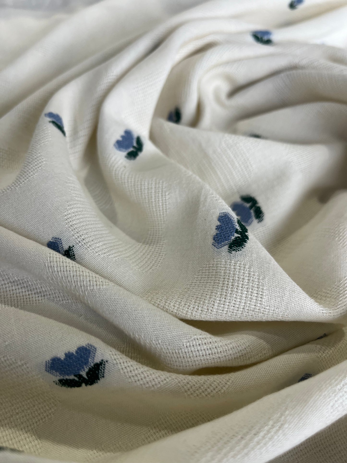 BAKU 025 cotton embroidered tullip